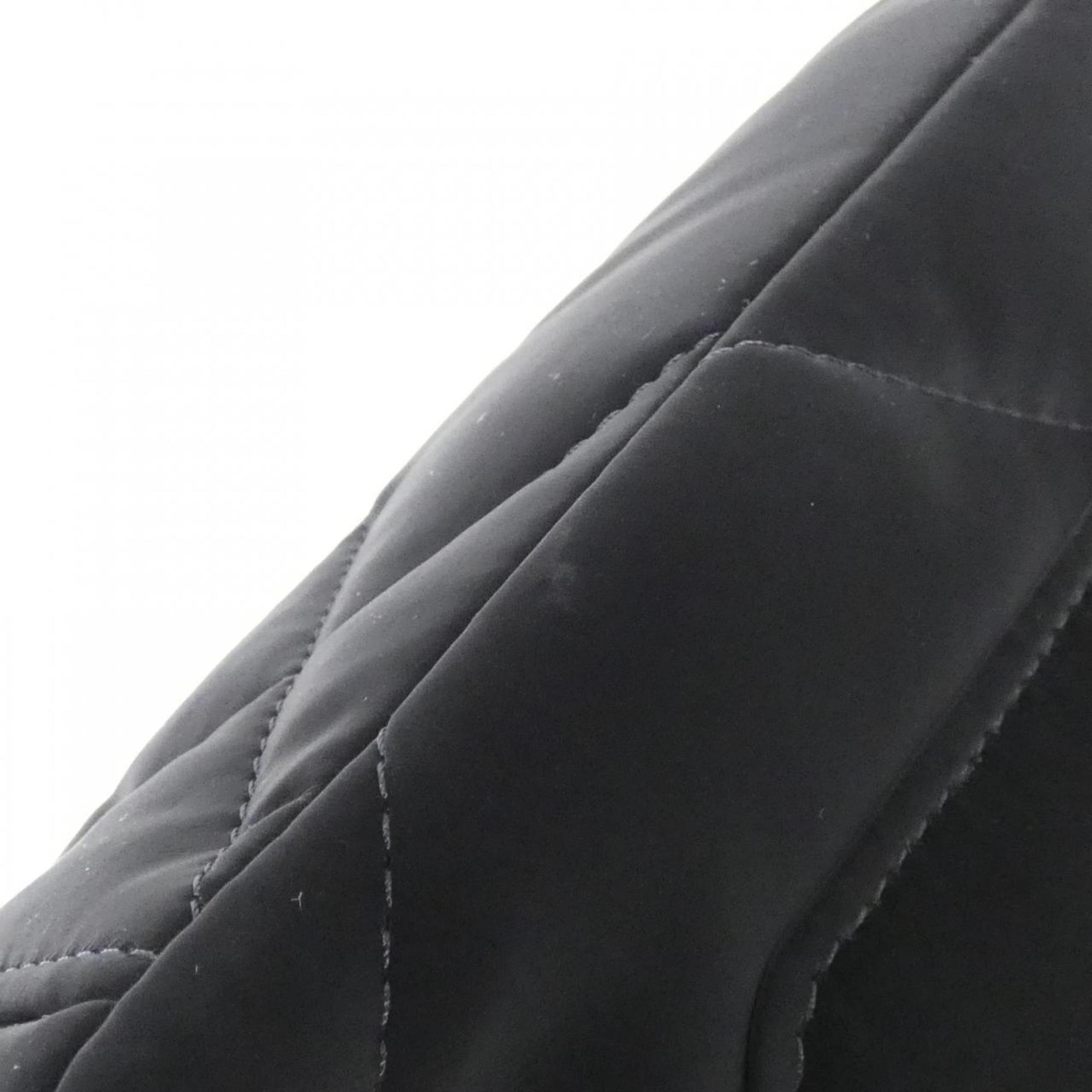 Chanel Black Nylon Shoulder Bag (Pre-Owned)