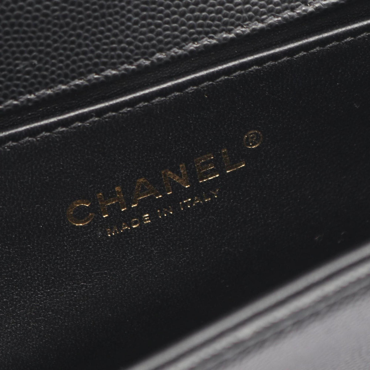 Chanel Black Grained Calfskin Handbag Shoulder Bag (Pre-Owned)