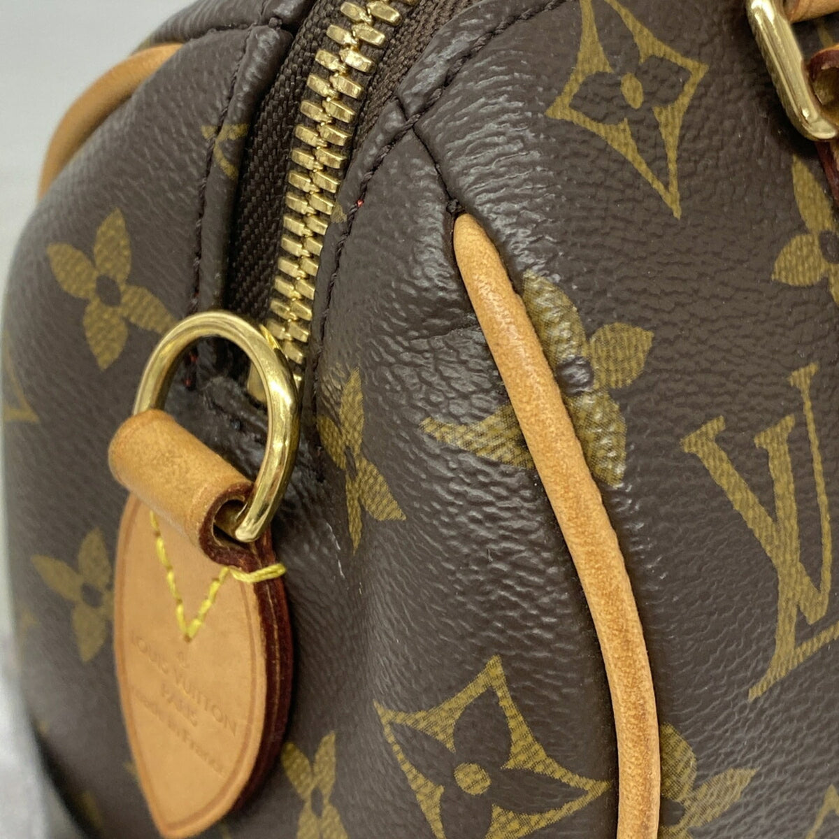 Louis Vuitton Brown Handbag (Pre-Owned)