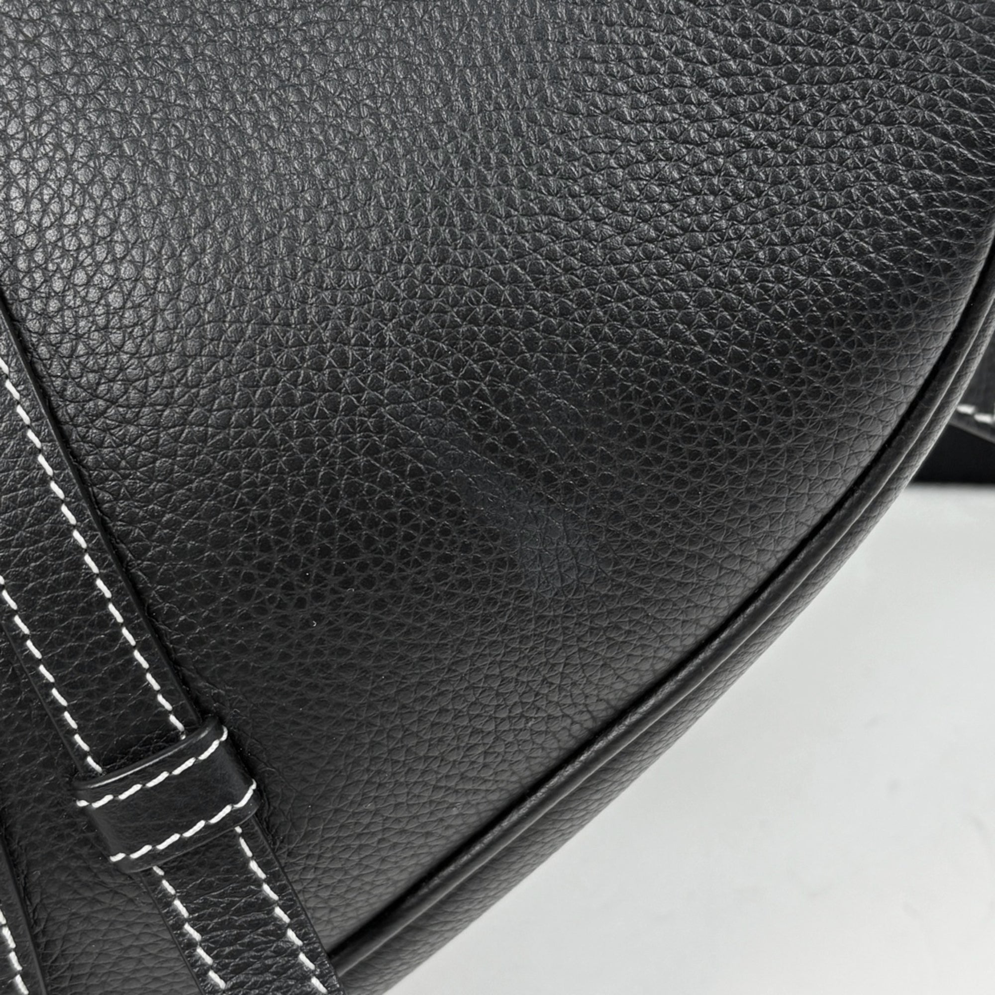 Christian Dior Black Leather Saddle Bag Sling Bag (Pre-Owned)