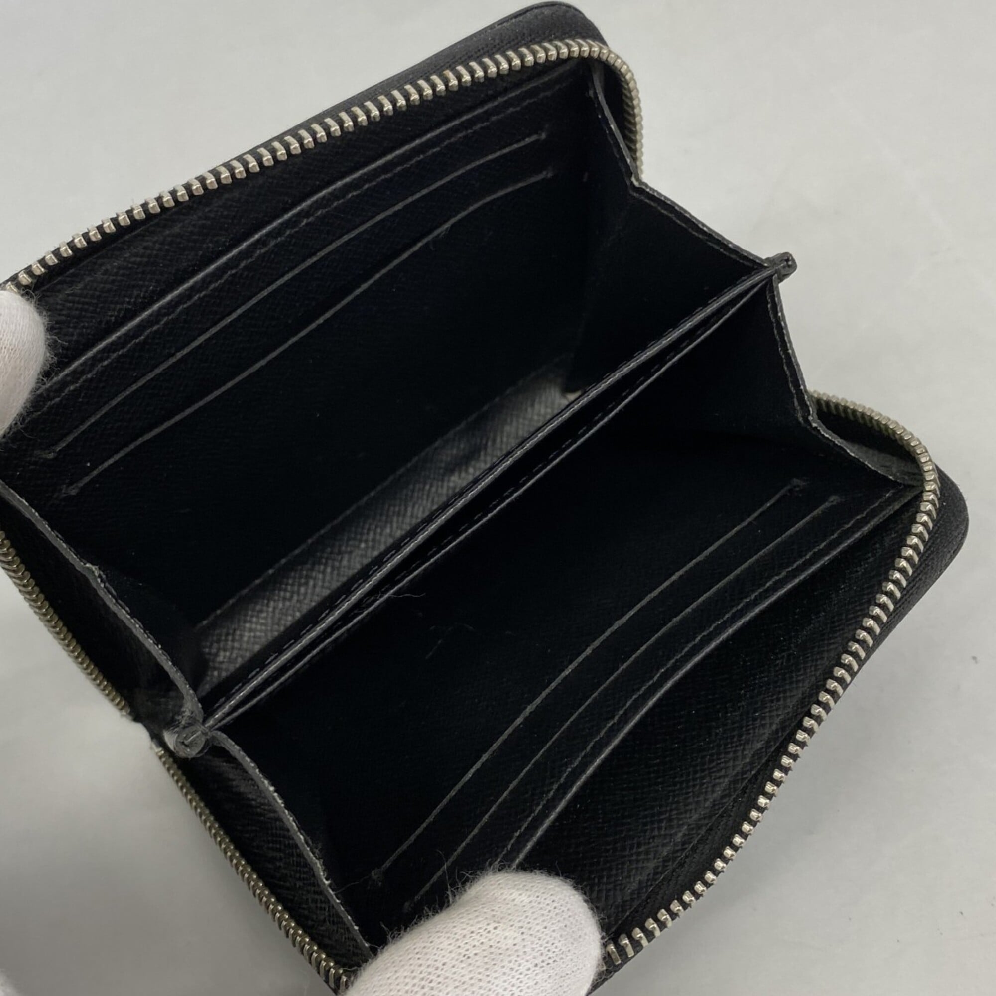 Louis Vuitton Blue Coin Purse/Coin Case (Pre-Owned)