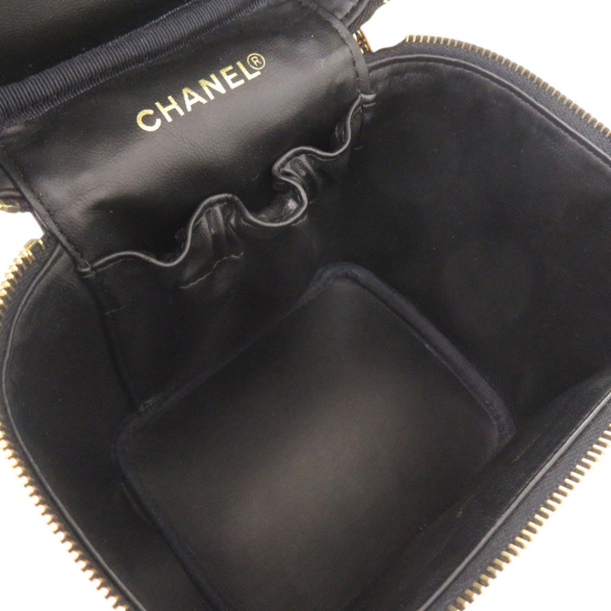 Chanel Black Grained Calfskin Pouch Vanity Bag (Pre-Owned)