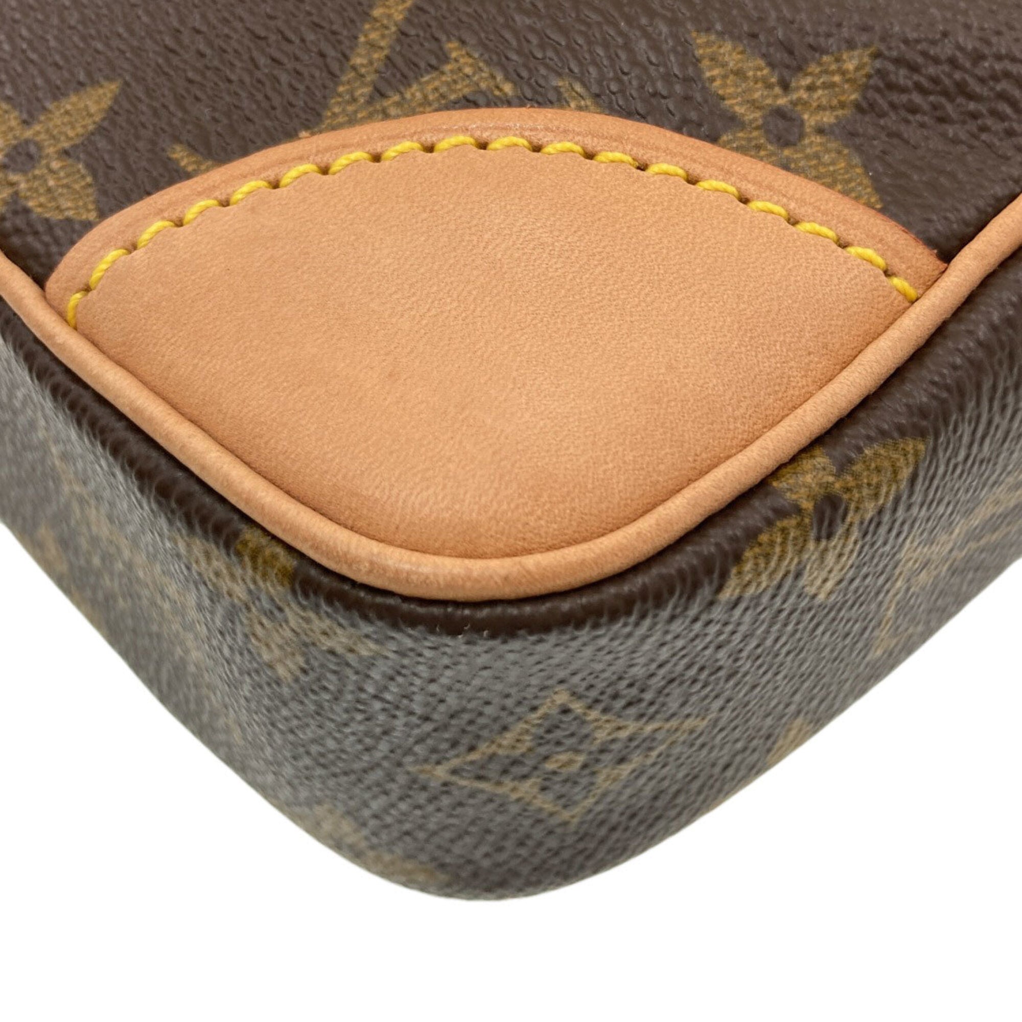 Louis Vuitton Monogram Monogram Canvas Shoulder Bag (Pre-Owned)