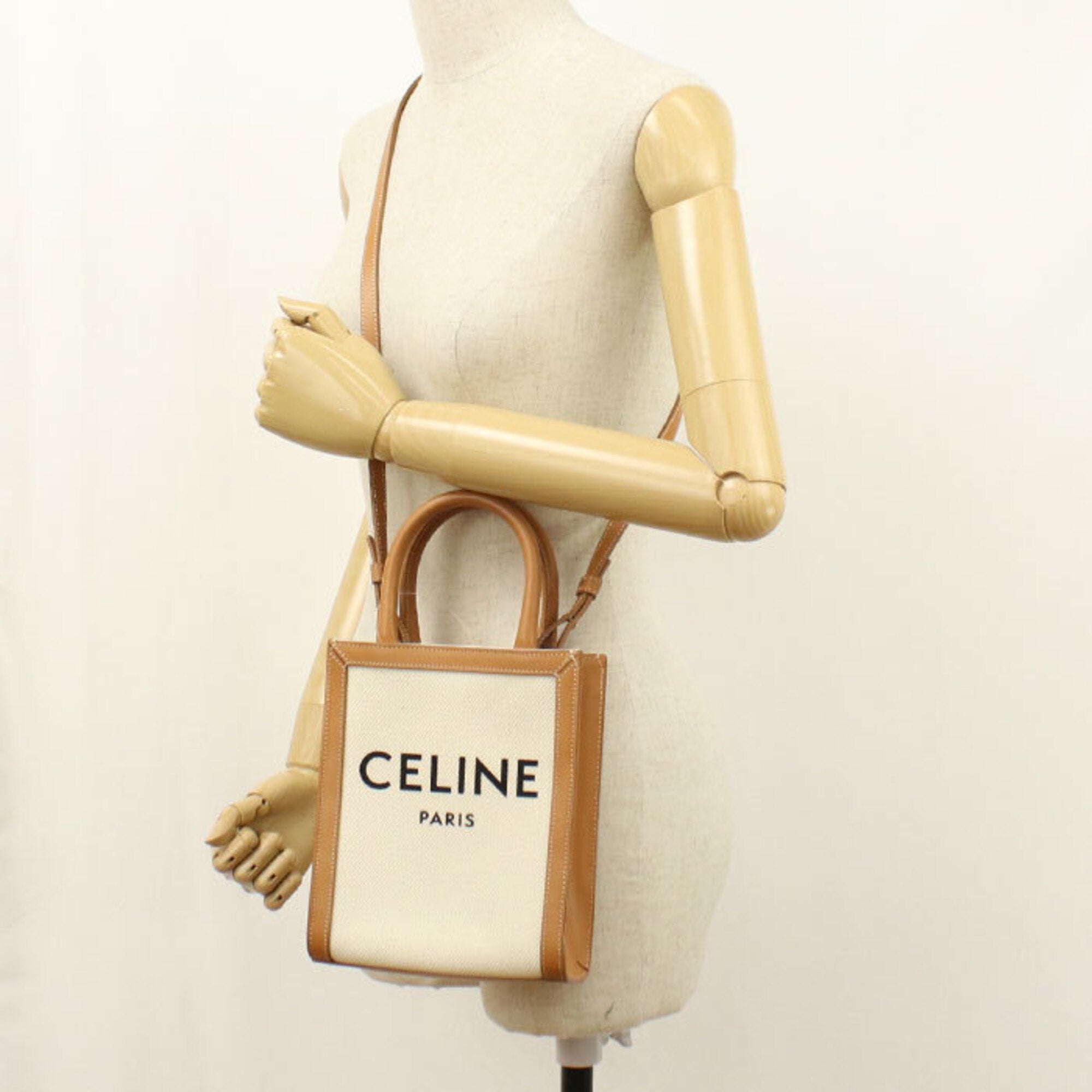 Celine Ivory Ivory Handbag (Pre-Owned)