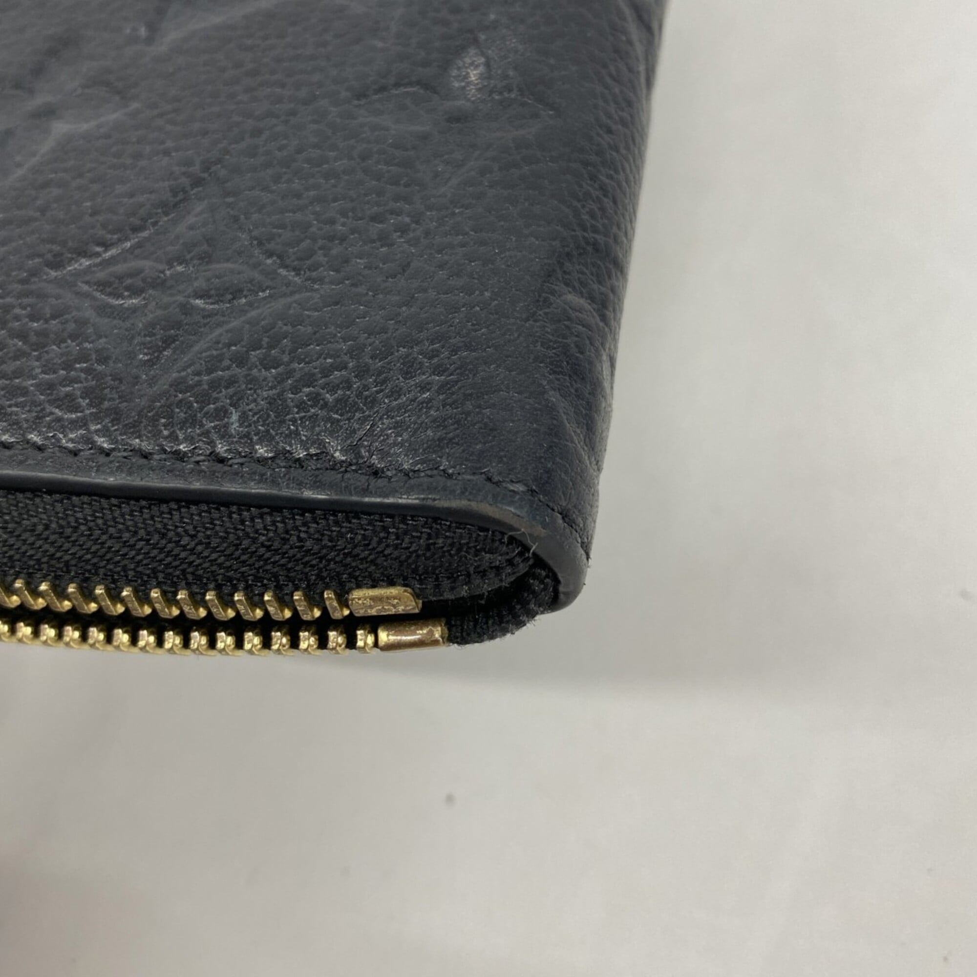 Louis Vuitton Noir Long Wallet (Bi-Fold) (Pre-Owned)