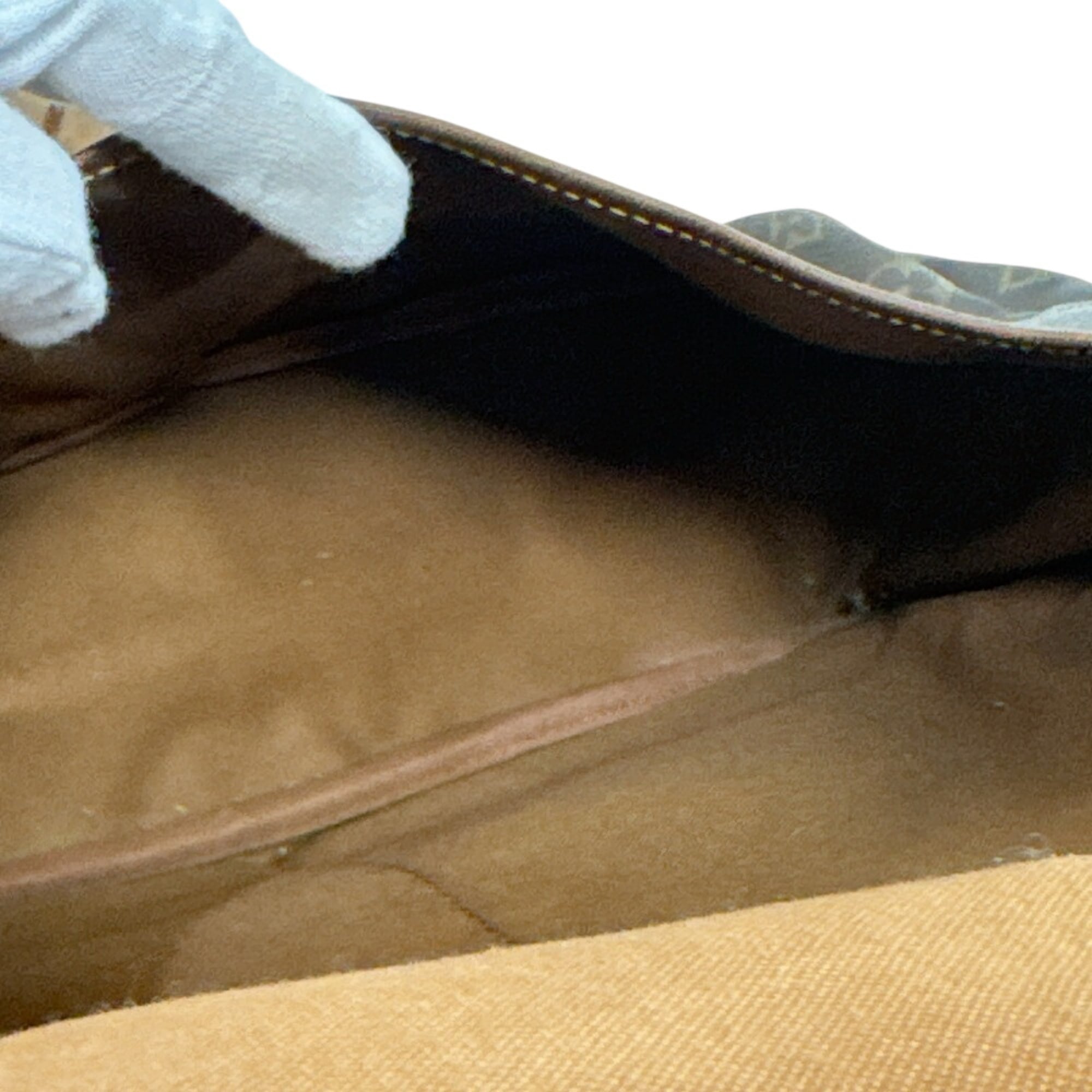 Louis Vuitton Brown Monogram Leather Shoulder Bag (Pre-Owned)