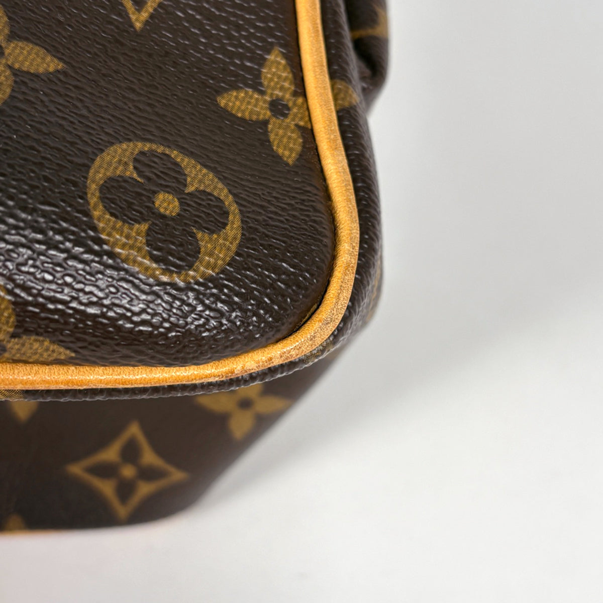 Louis Vuitton Brown Monogram Handbag Tote Bag (Pre-Owned)
