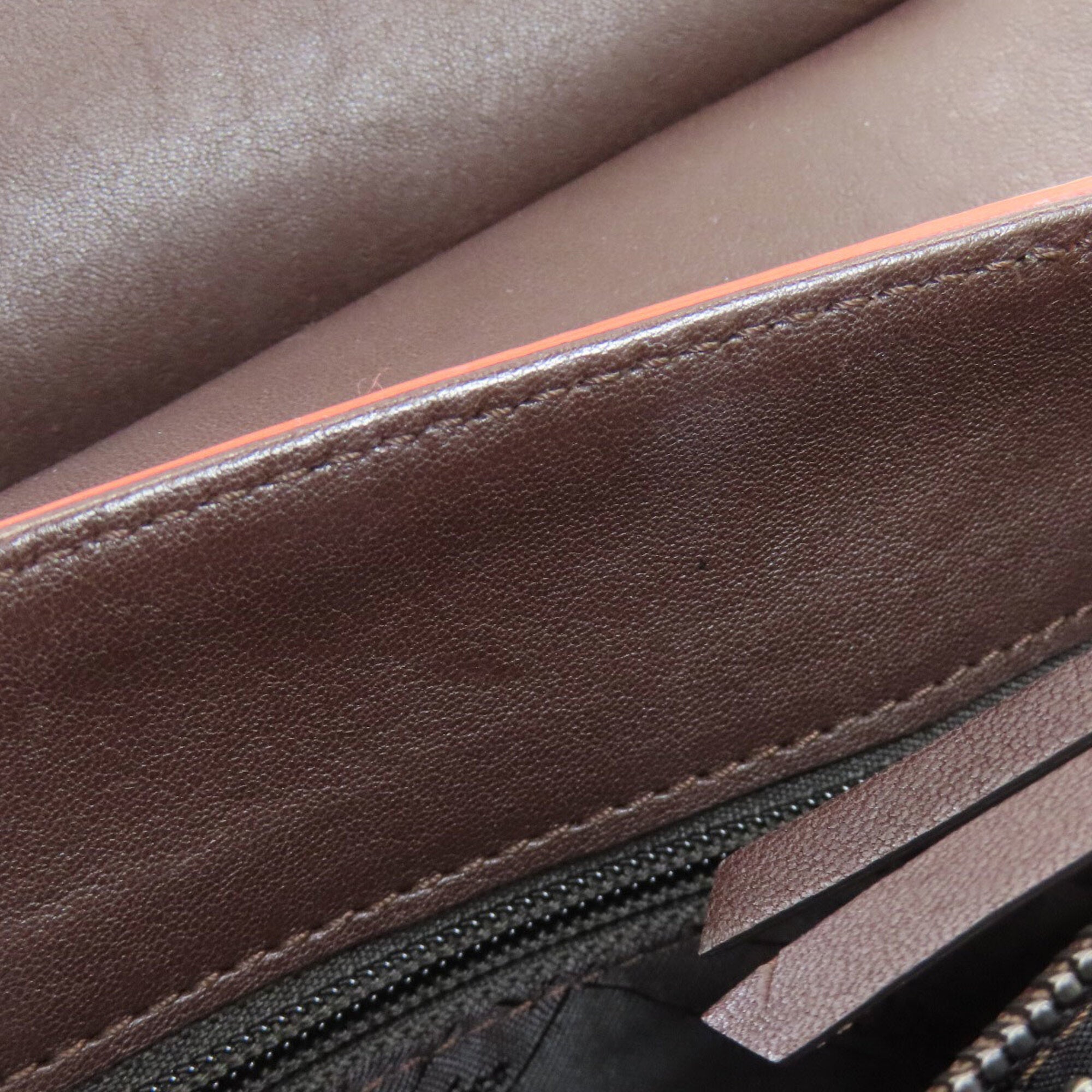 Longchamp Red Color Leather Handbag (Pre-Owned)