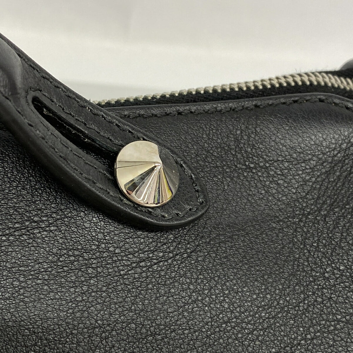Fendi Black Leather Handbag (Pre-Owned)