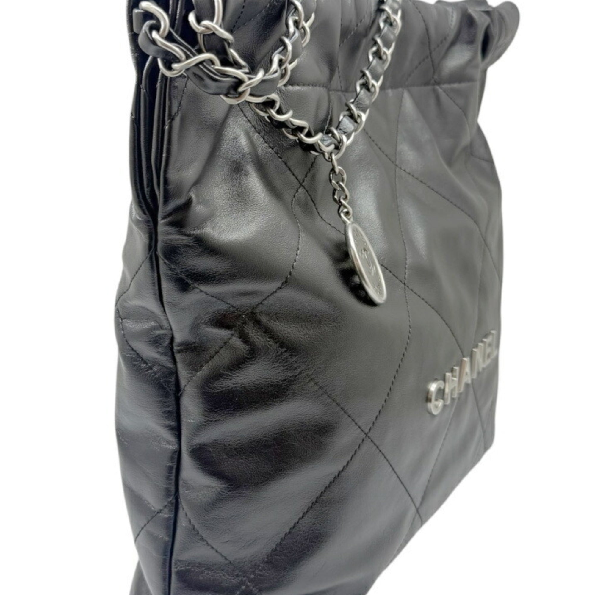 Chanel Black Leather Handbag (Pre-Owned)