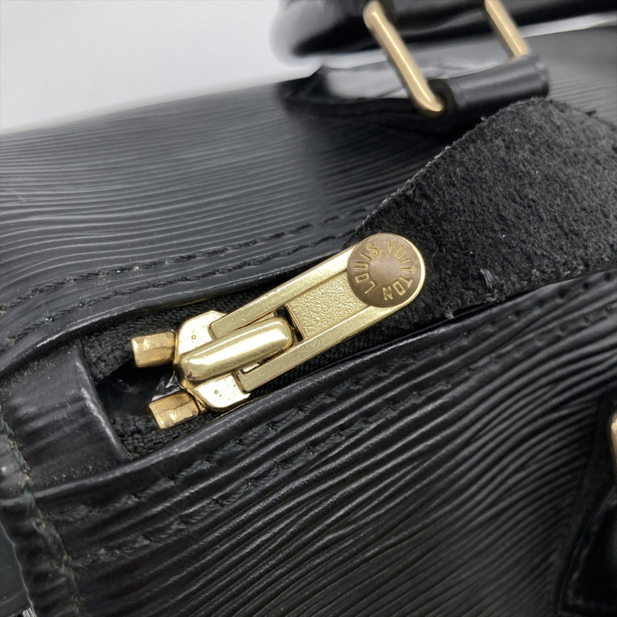 Louis Vuitton Black Noir Epi Leather Handbag (Pre-Owned)