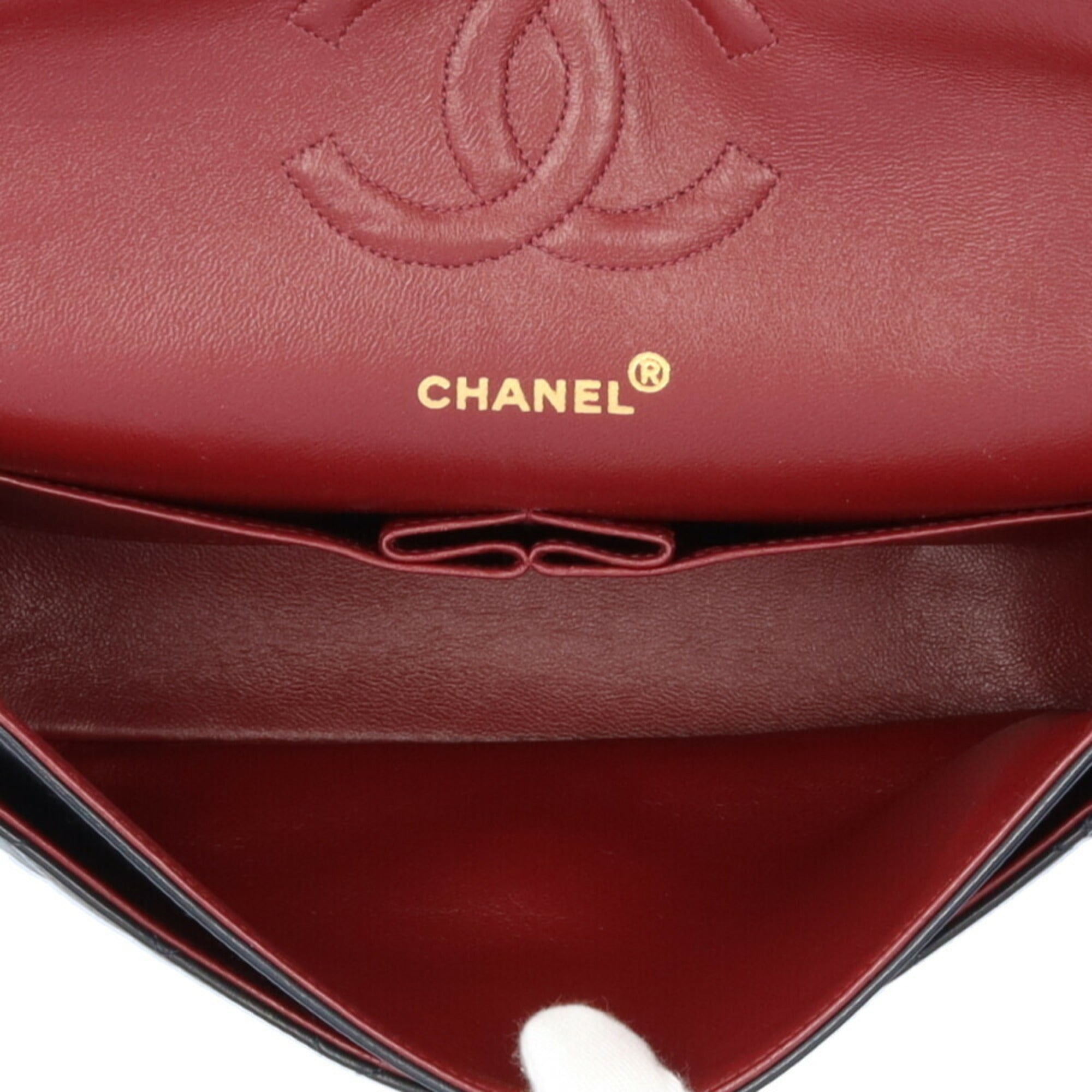 Chanel Navy Leather Shoulder Bag (Pre-Owned)