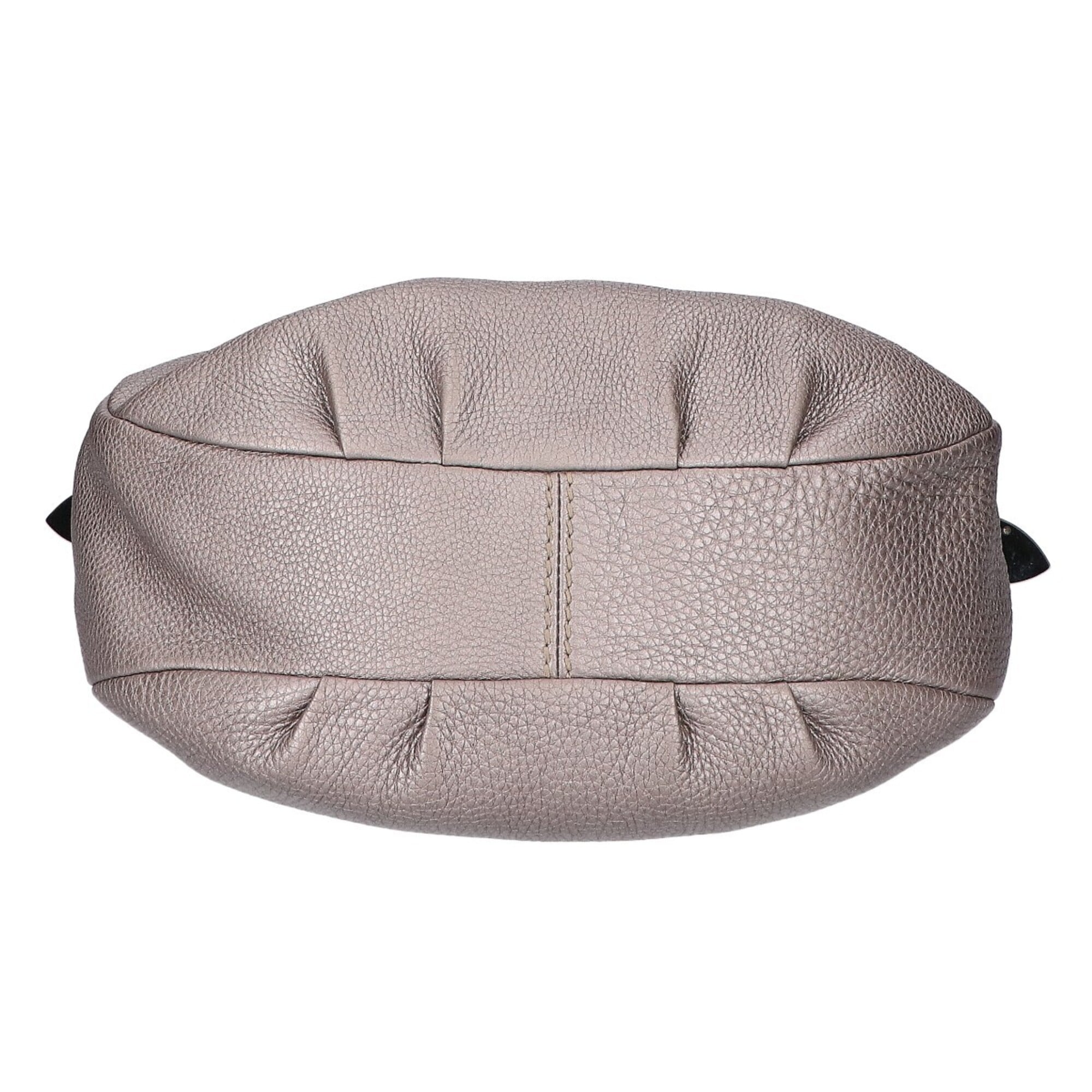 Fendi Gray Silver Leather Shoulder Bag (Pre-Owned)