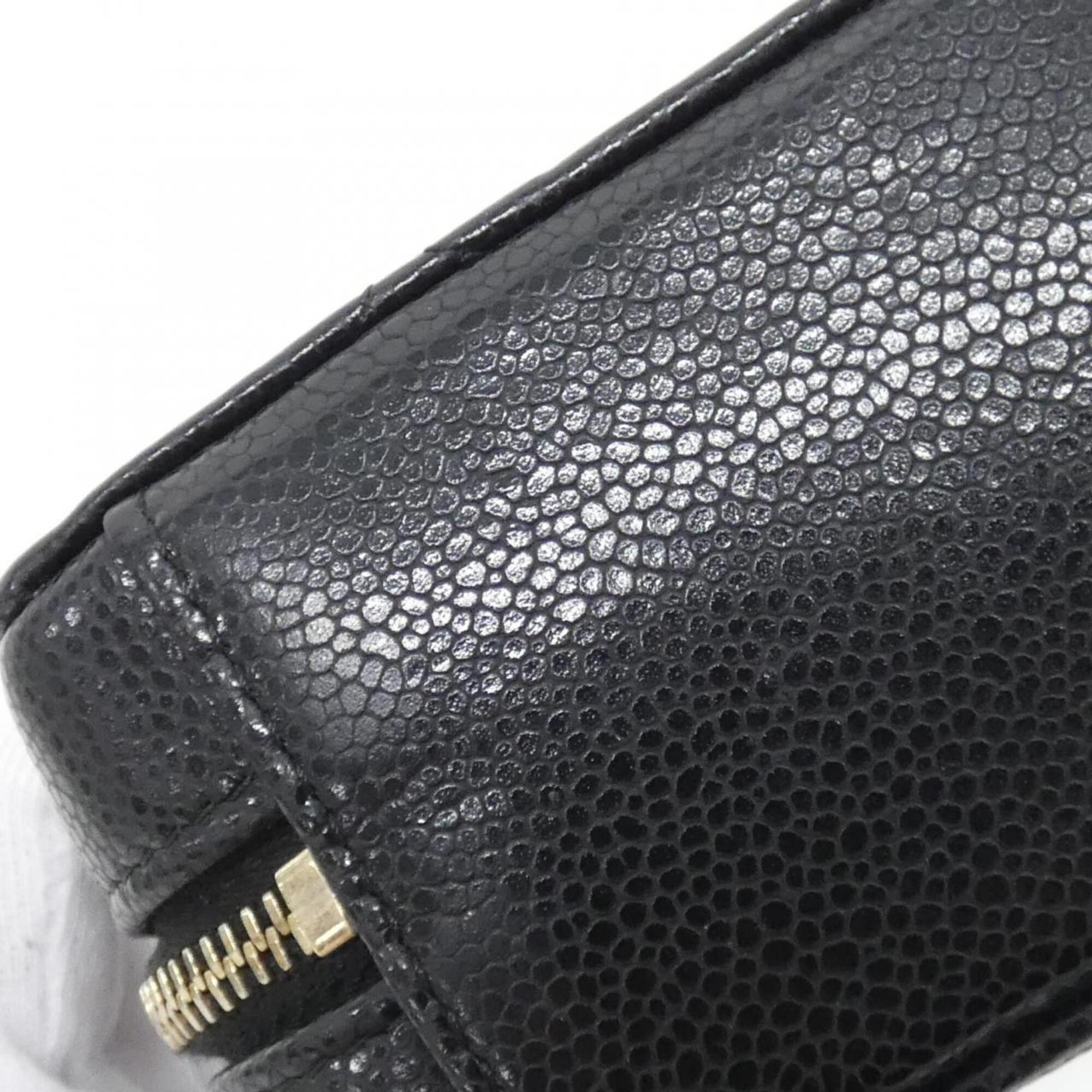 Chanel Black Grained Calfskin Handbag Shoulder Bag (Pre-Owned)