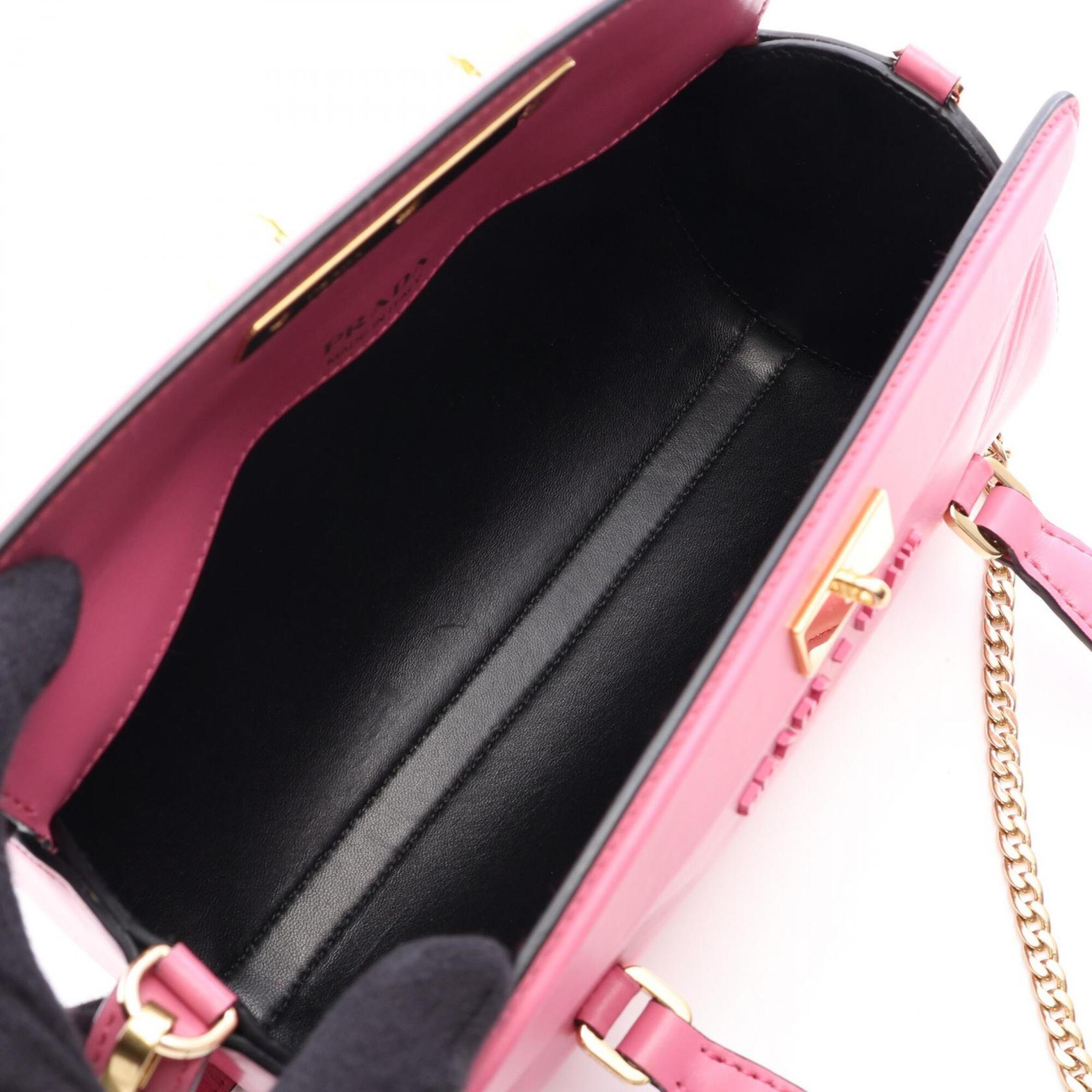 Prada Pink Leather Handbag (Pre-Owned)