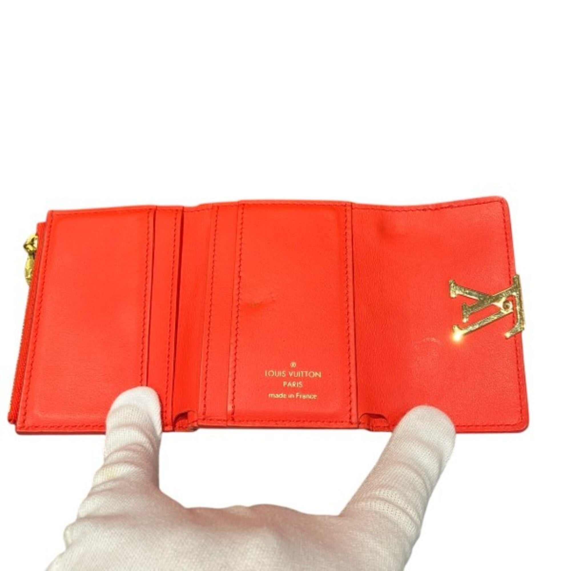 Louis Vuitton Leather Wallet (Tri-Fold) (Pre-Owned)