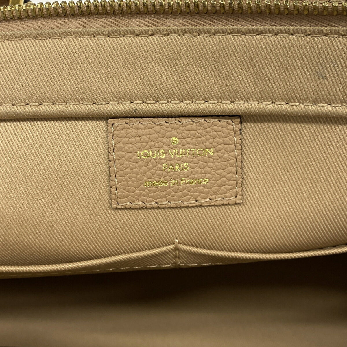 Louis Vuitton Beige Handbag (Pre-Owned)