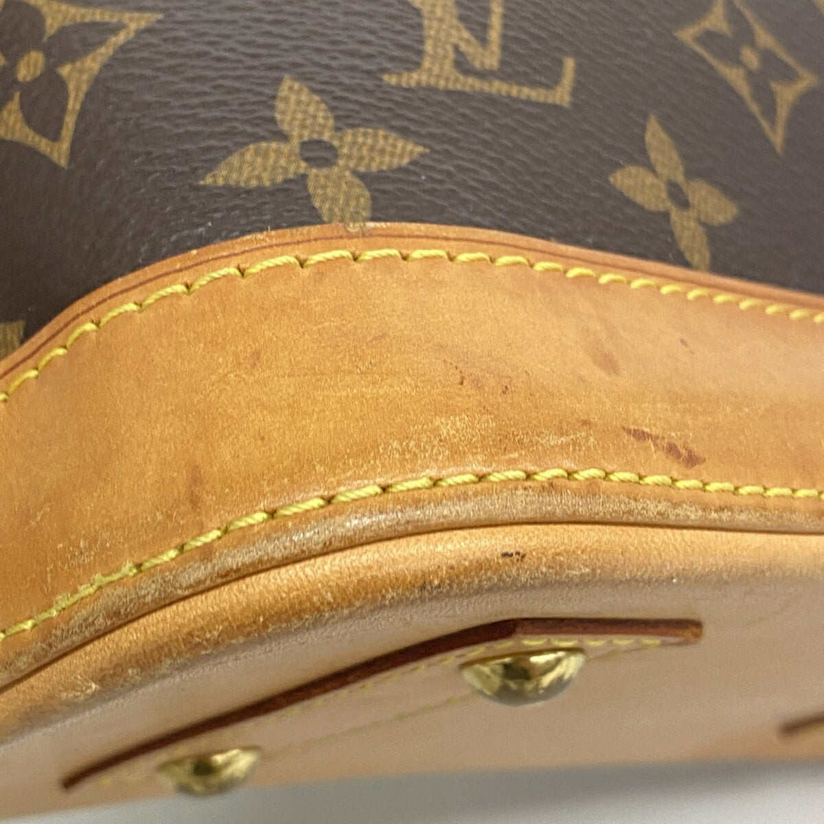 Louis Vuitton Brown Handbag (Pre-Owned)