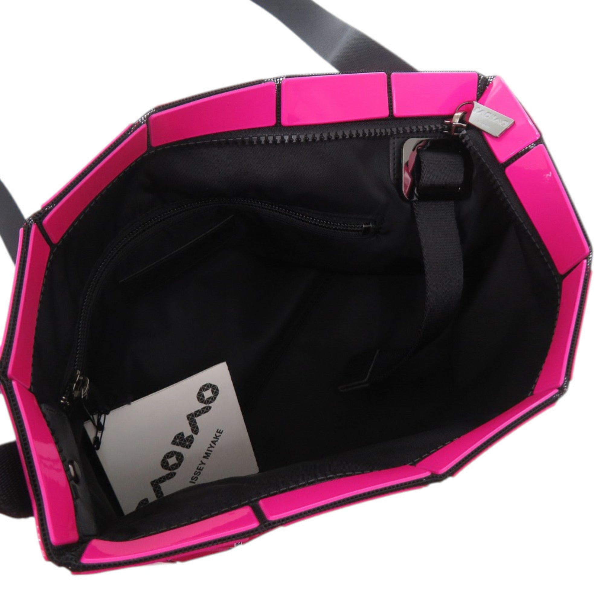 Issey Miyake Black Pink Polyester Pvc Shoulder Bag (Pre-Owned)