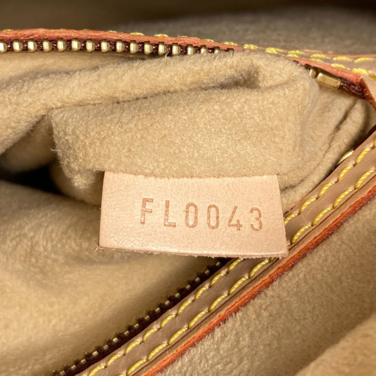 Louis Vuitton Monogram Monogram Canvas Tote Bag (Pre-Owned)
