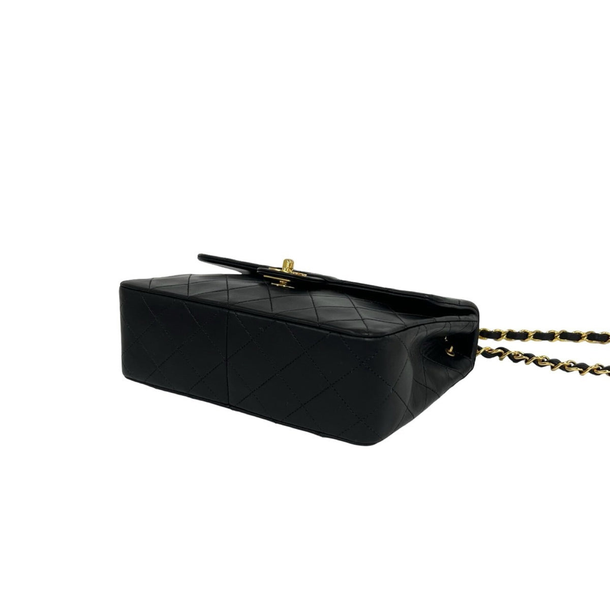 Chanel Black Leather Shoulder Bag (Pre-Owned)