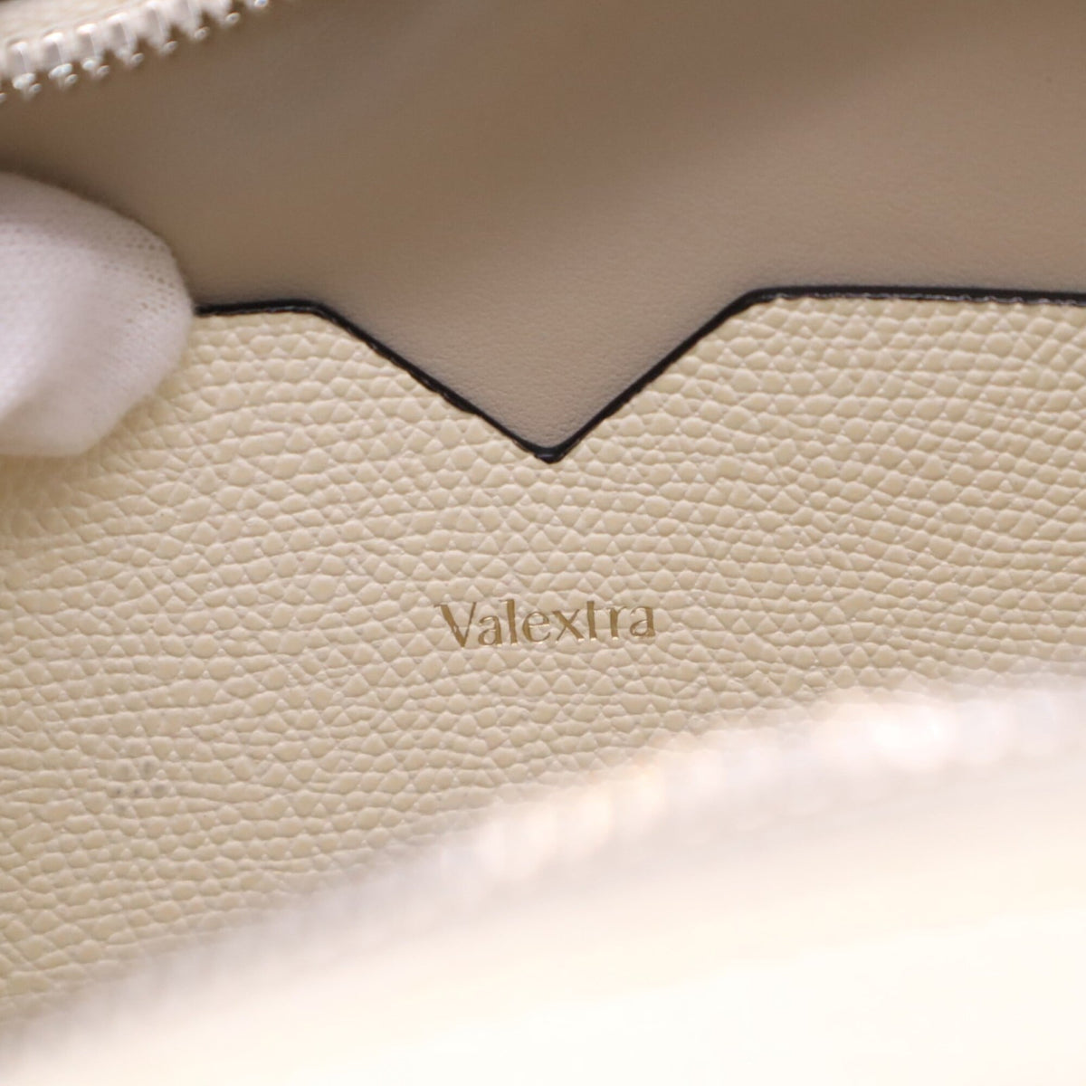 Valextra Ivory Leather Shoulder Bag (Pre-Owned)