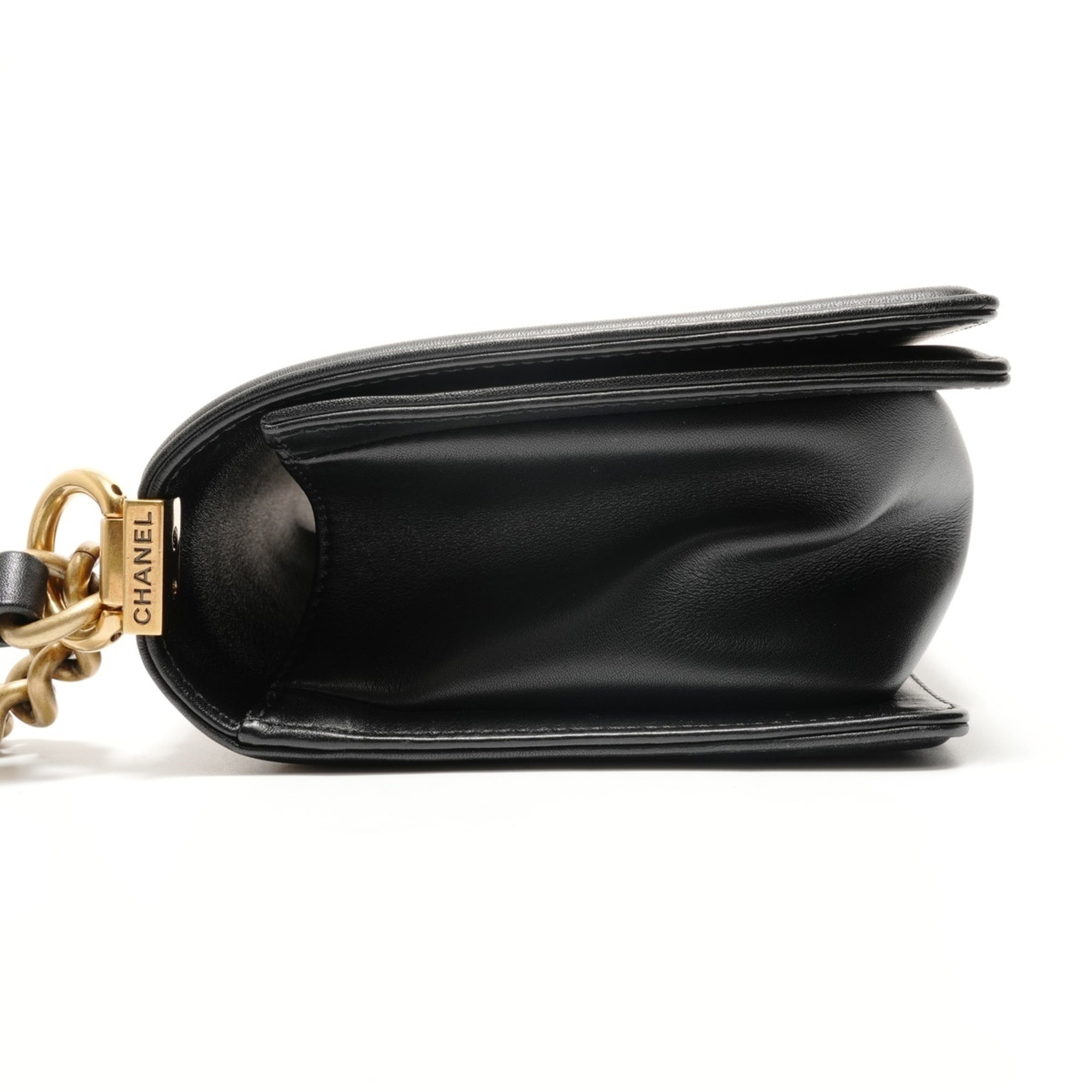 Chanel Boy Chanel Black Velvet Shoulder Bag (Pre-Owned)