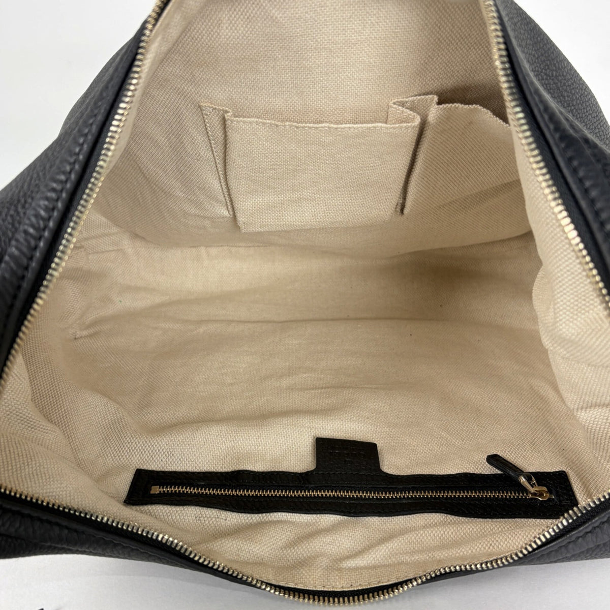 Gucci Soho Black Leather Shoulder Bag (Pre-Owned)
