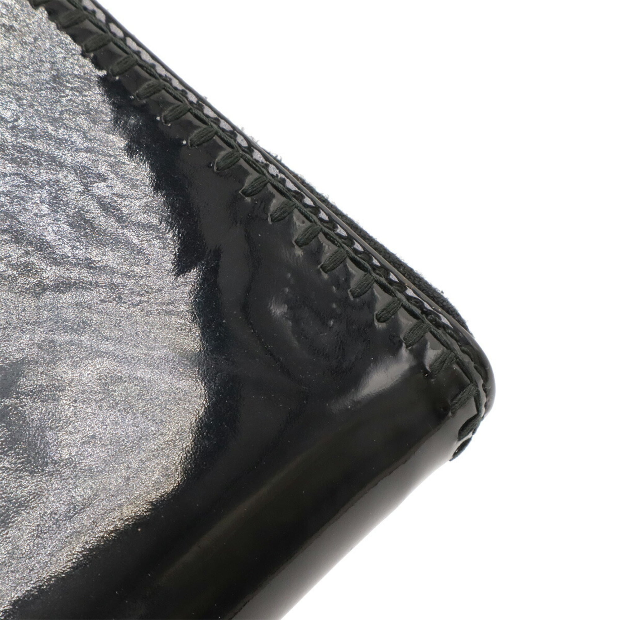 Chanel Black Leather Long Wallet (Bi-Fold) (Pre-Owned)