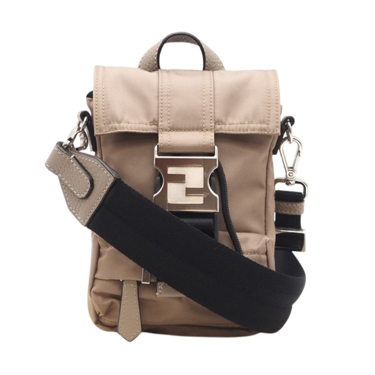 Fendi Beige Nylon Shoulder Bag (Pre-Owned)