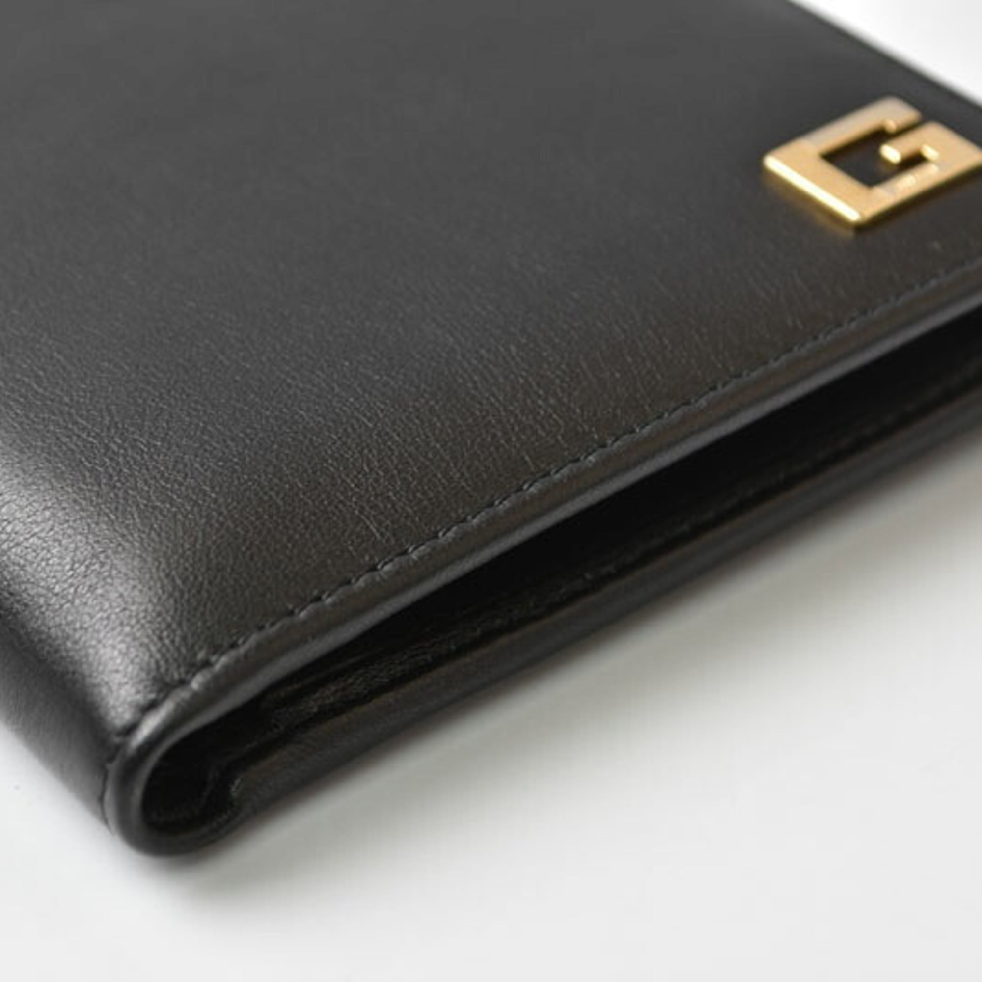 Gucci Black Leather Wallet (Bi-Fold) (Pre-Owned)