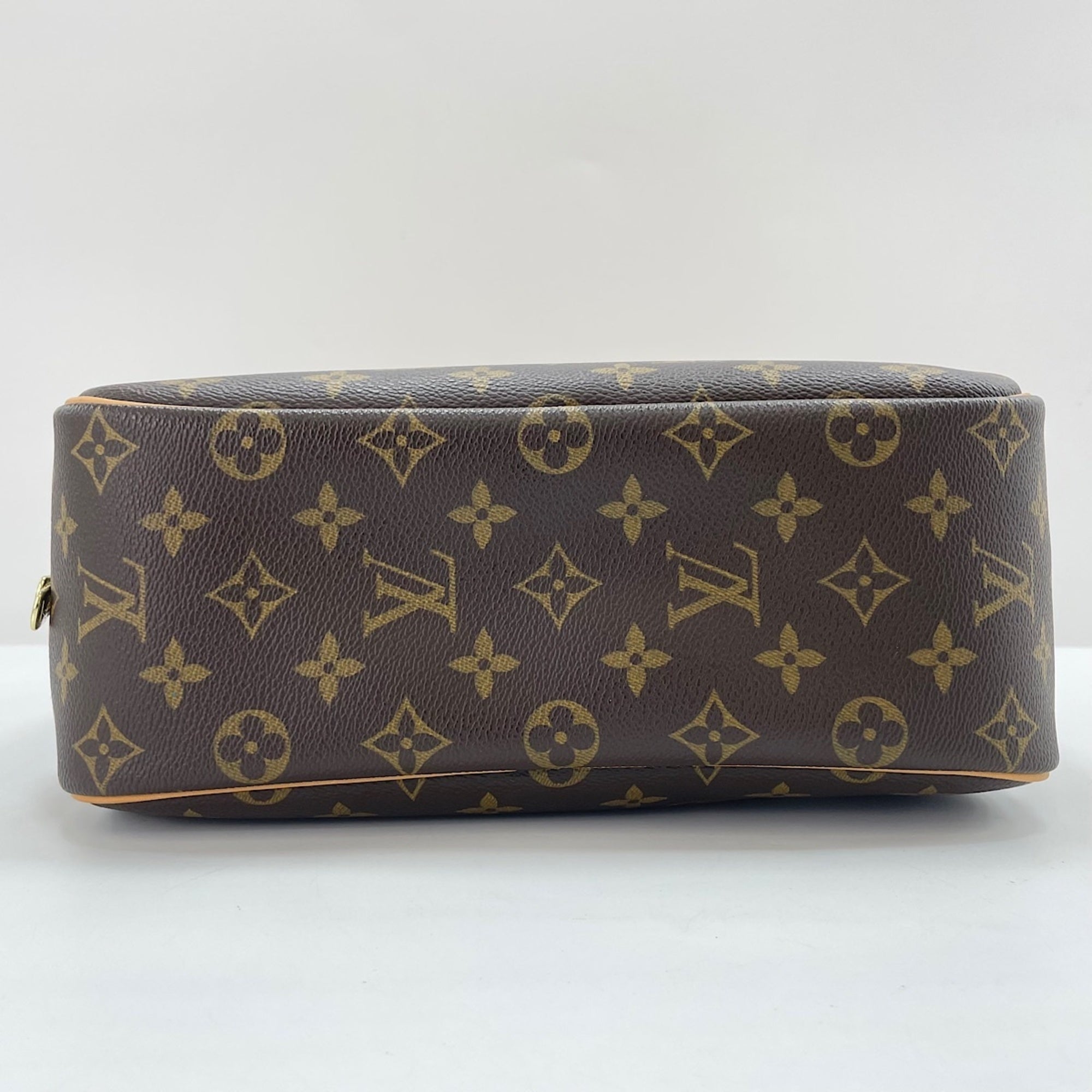 Louis Vuitton Brown Handbag (Pre-Owned)