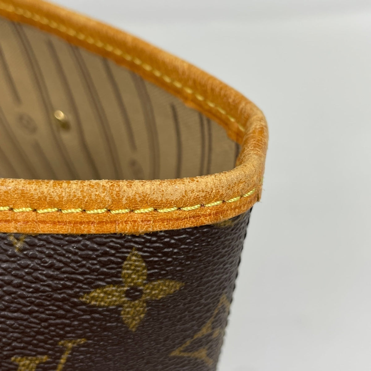 Louis Vuitton Brown Monogram Tote Bag (Pre-Owned)