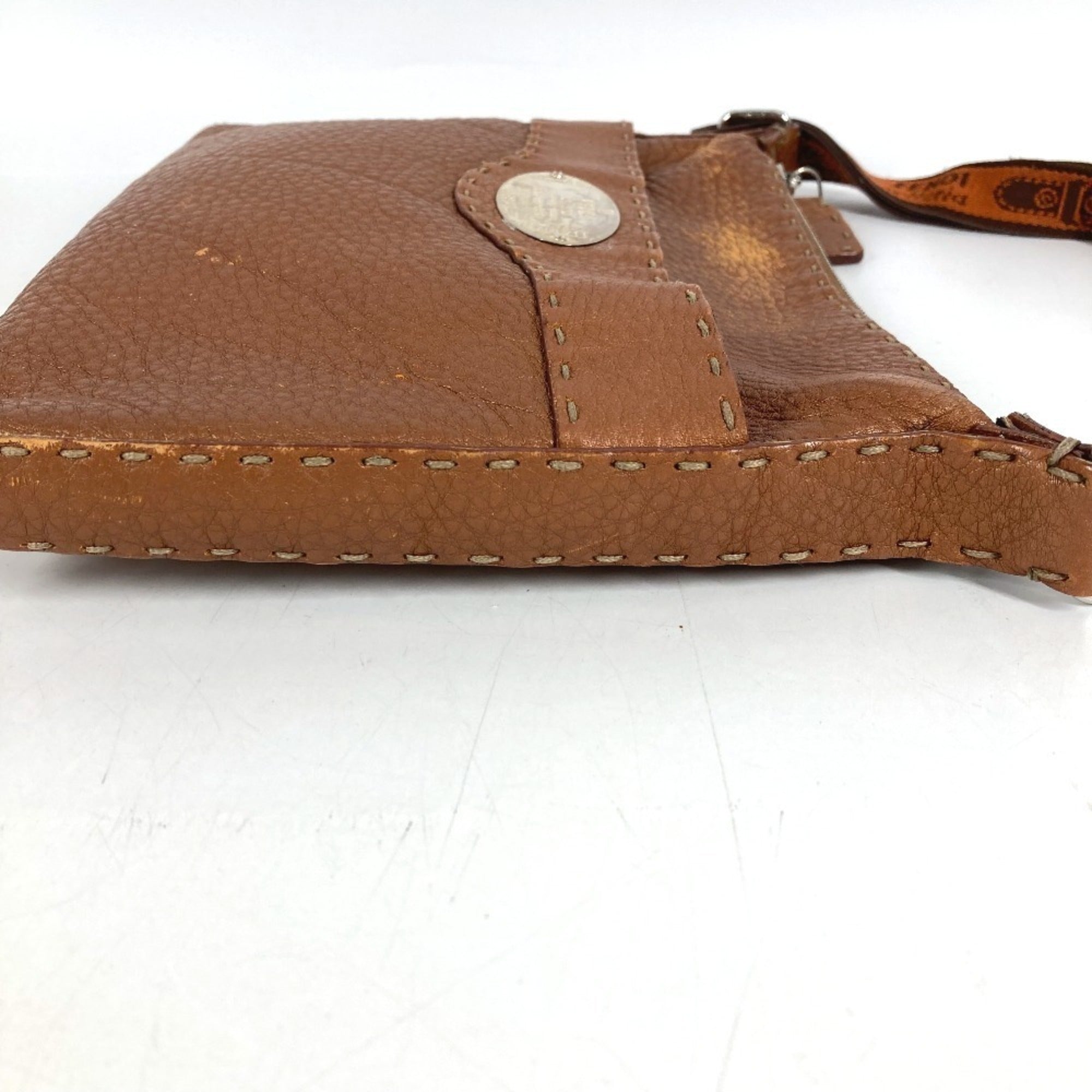 Fendi Selleria Brown Leather Pochette Shoulder Bag (Pre-Owned)