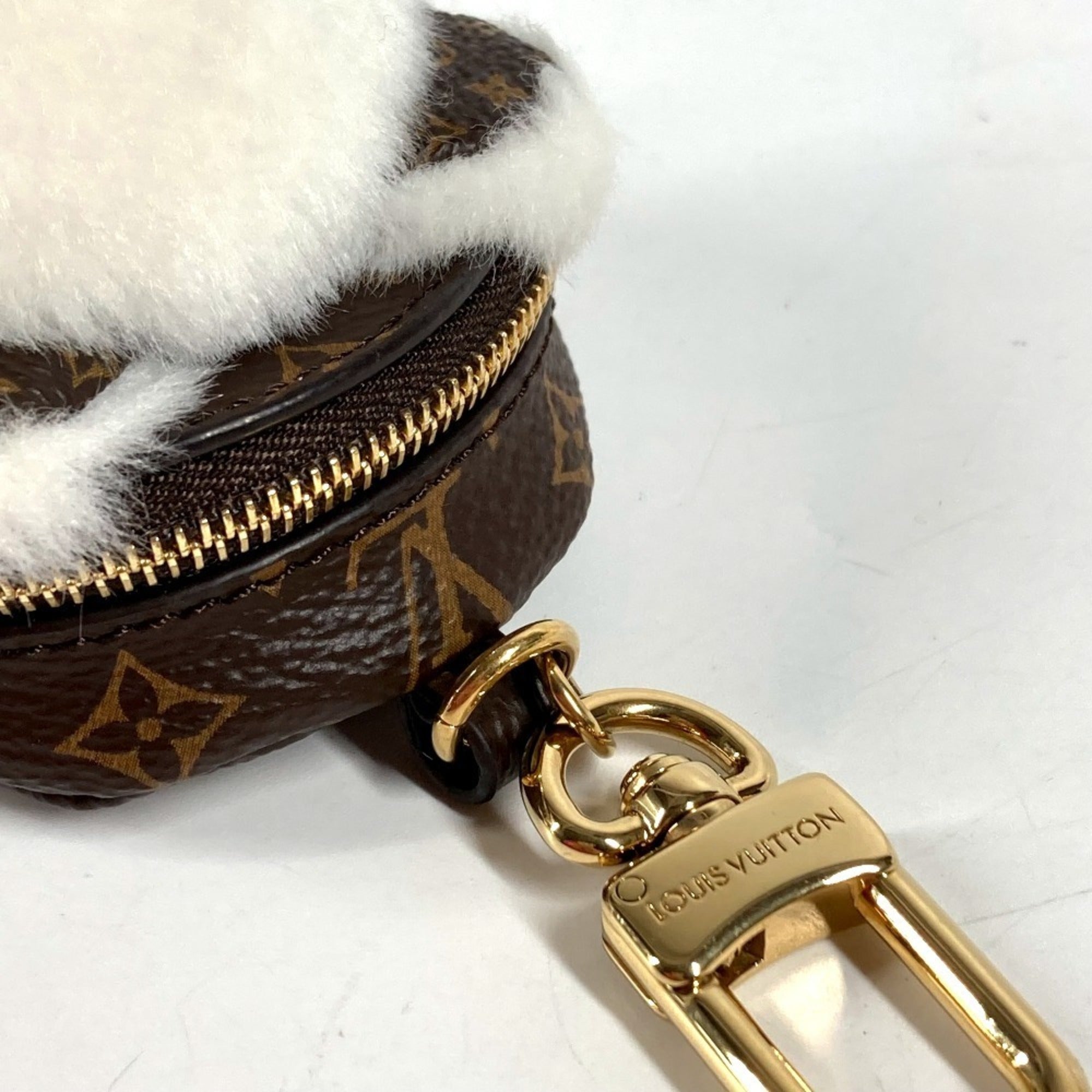 Louis Vuitton Brown White Monogram Fur Handbag Pouch (Pre-Owned)