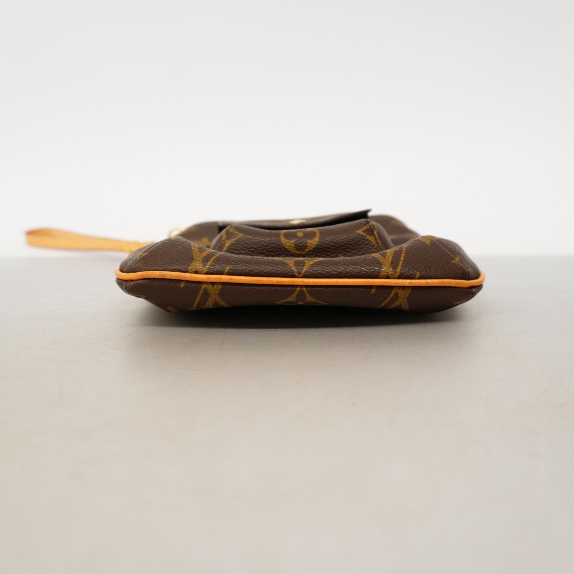 Louis Vuitton Brown Pouch (Pre-Owned)