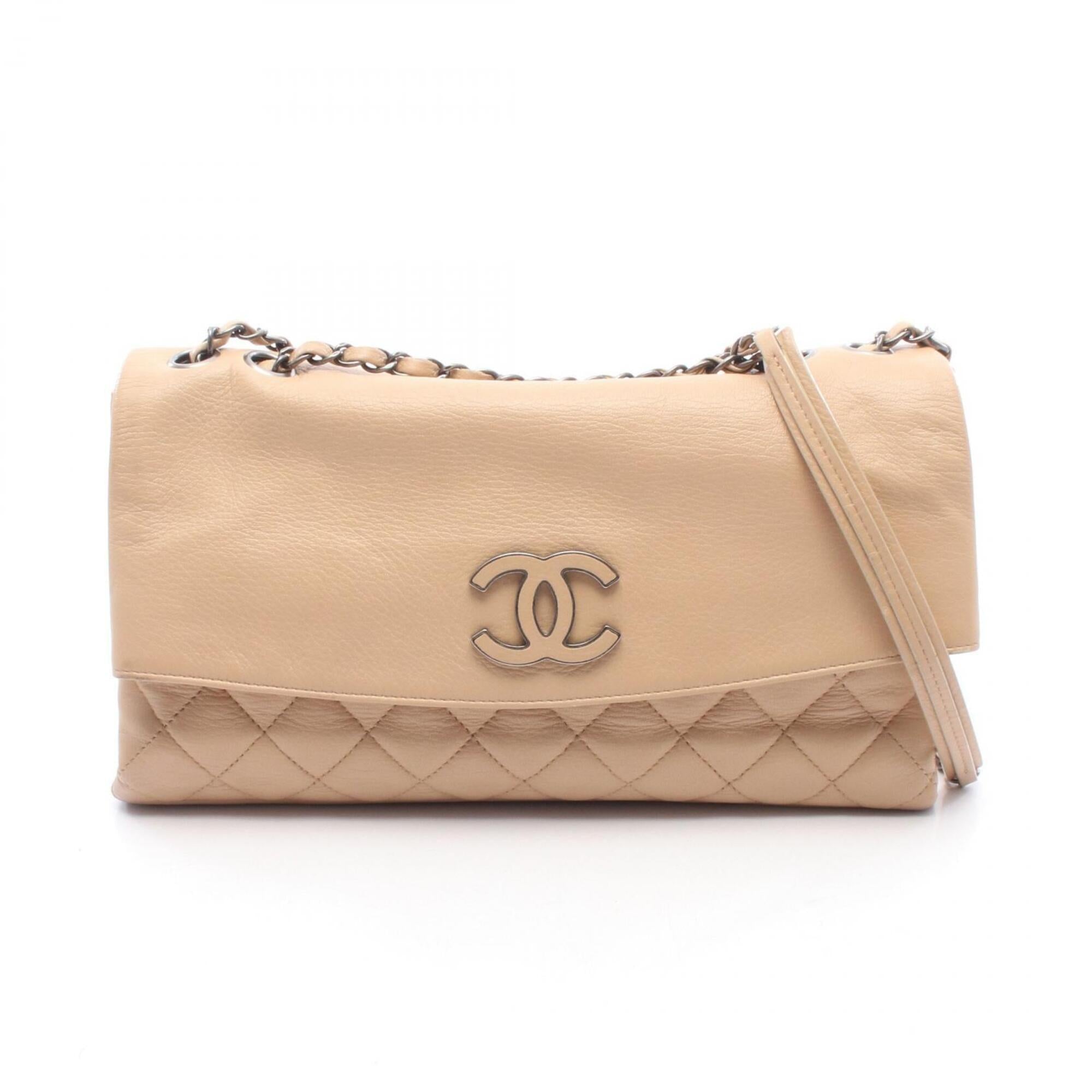 Chanel Beige Leather Handbag Shoulder Bag (Pre-Owned)