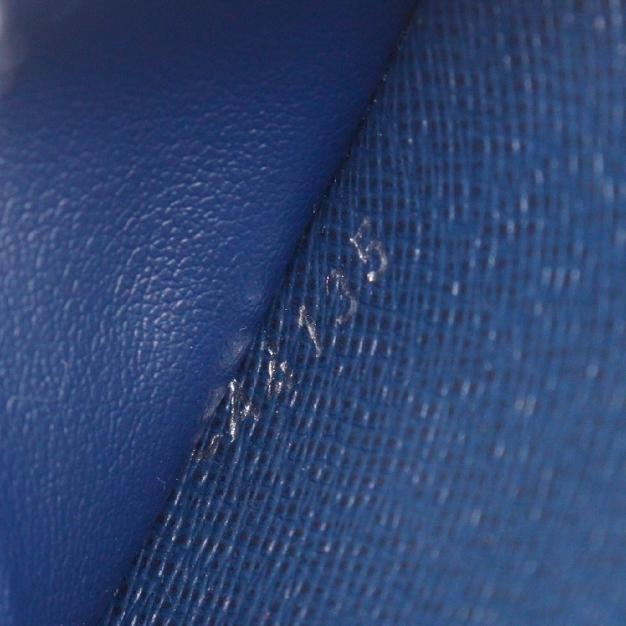 Louis Vuitton Taiga Navy Ocean Taiga Leather Long Wallet (Bi-Fold) (Pre-Owned)