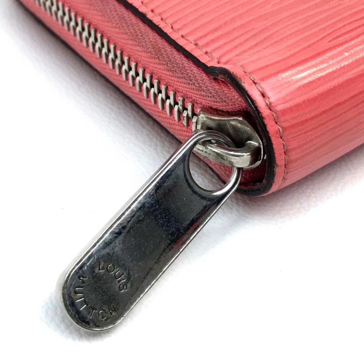 Louis Vuitton Pink Leather Long Wallet (Bi-Fold) (Pre-Owned)