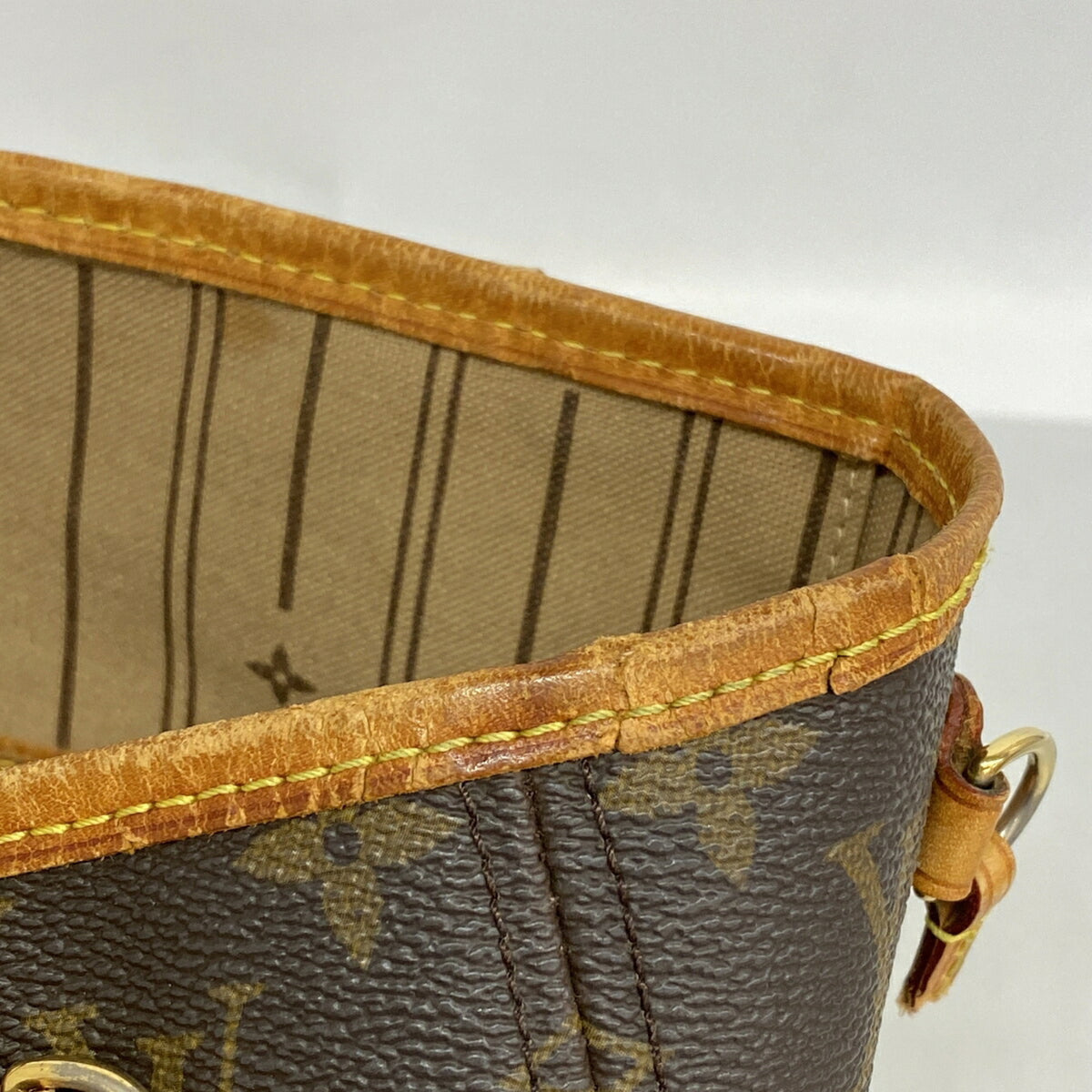 Louis Vuitton Brown Tote Bag (Pre-Owned)
