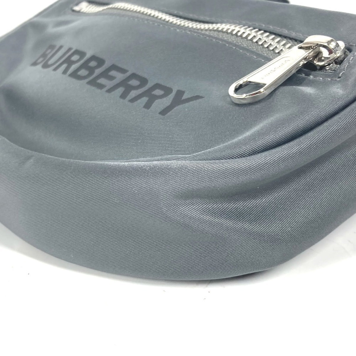 Burberry Nylon Fanny Pack (Pre-Owned)