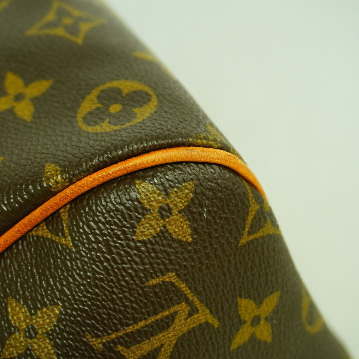 Louis Vuitton Brown Handbag (Pre-Owned)