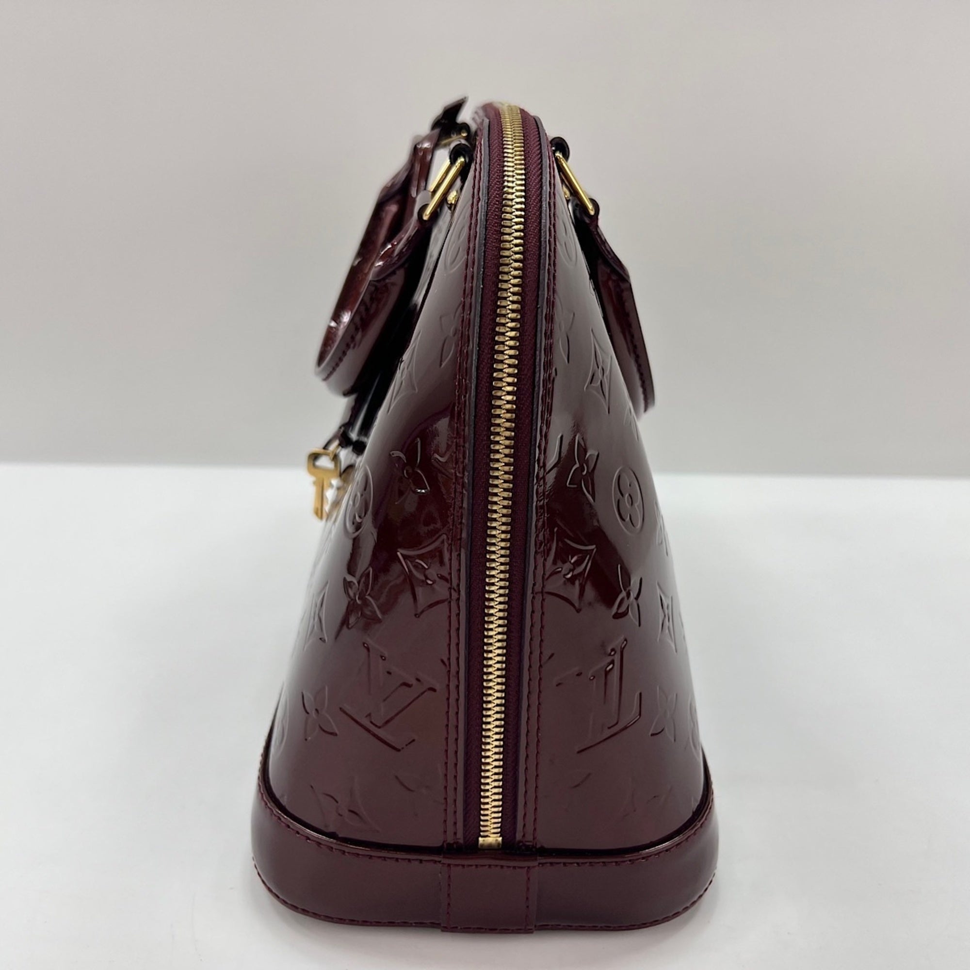 Louis Vuitton Monogram Vernis Red Color Handbag (Pre-Owned)