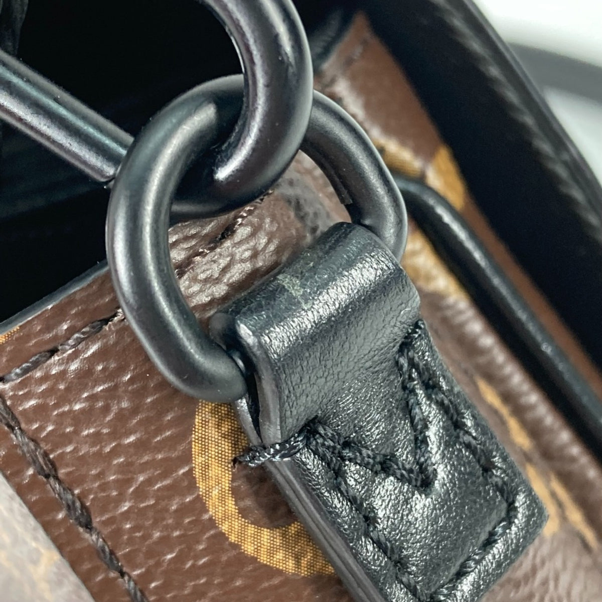 Louis Vuitton Brown Monogram Pochette Shoulder Bag (Pre-Owned)