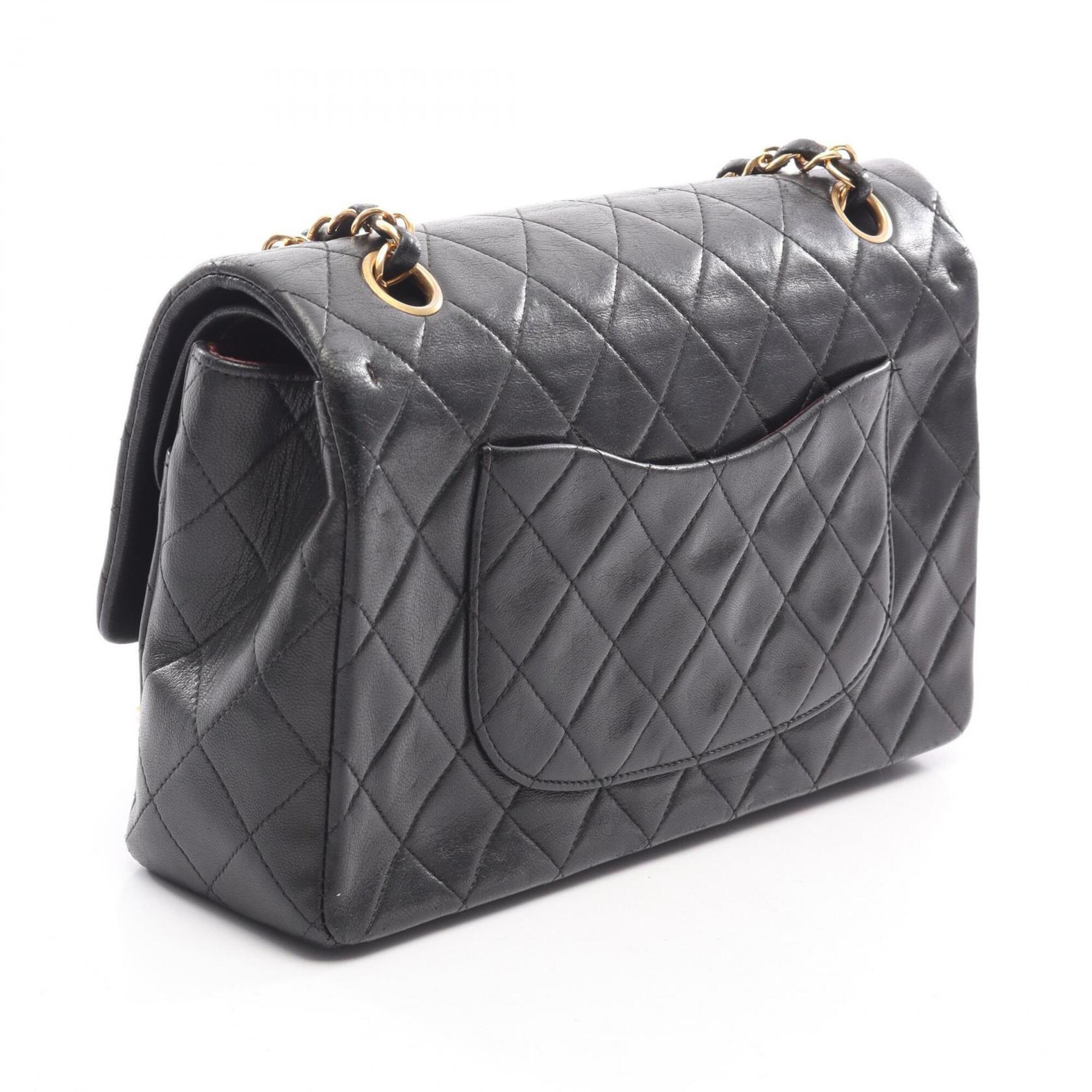 Chanel Black Leather Handbag Shoulder Bag (Pre-Owned)