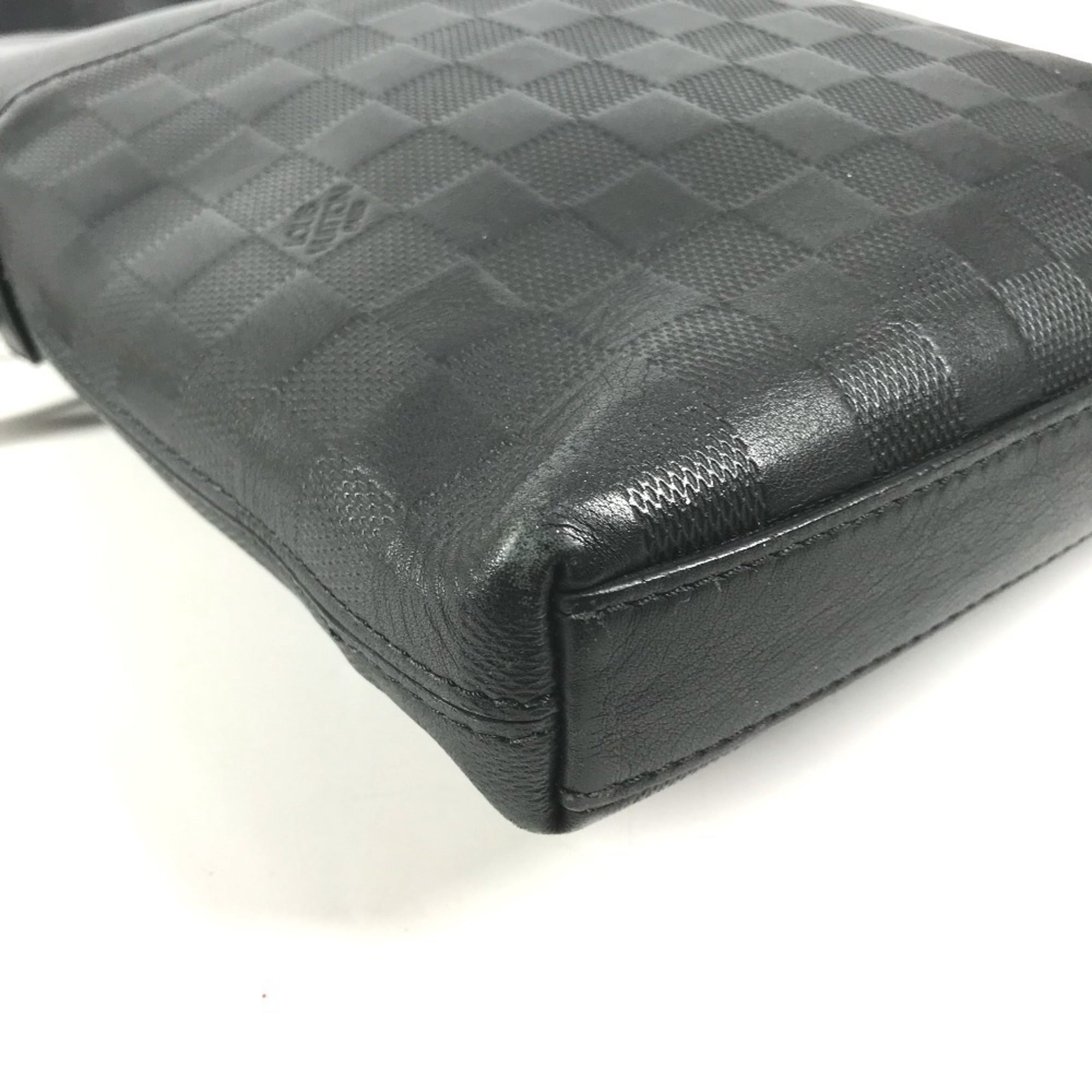 Louis Vuitton Black Damier Infini Pochette Shoulder Bag (Pre-Owned)
