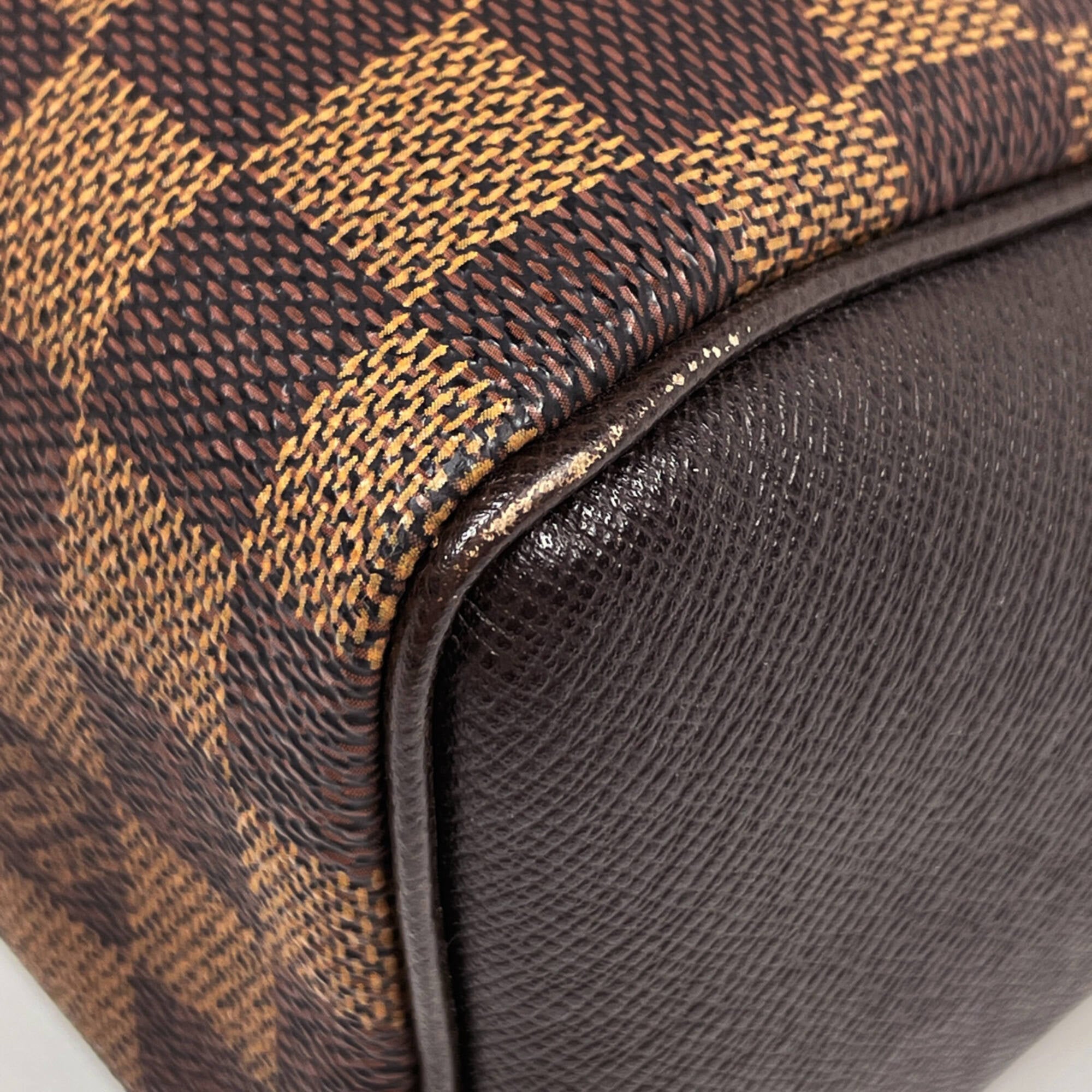 Louis Vuitton Damier Brown Damier Canvas Handbag (Pre-Owned)