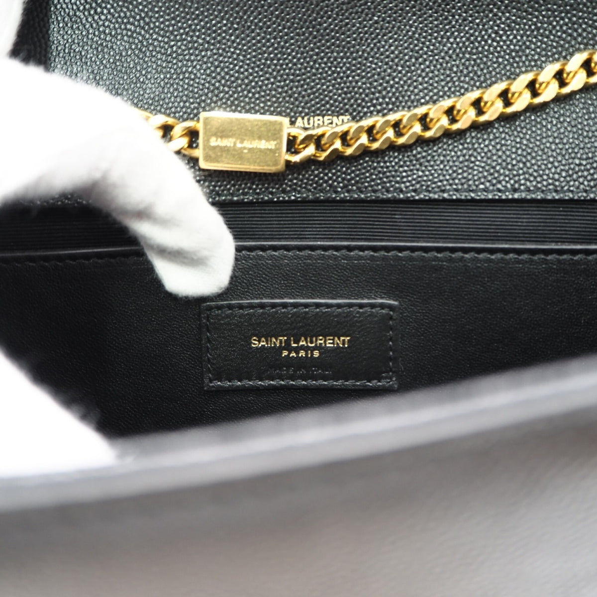 Yves Saint Laurent Black Shoulder Bag (Pre-Owned)