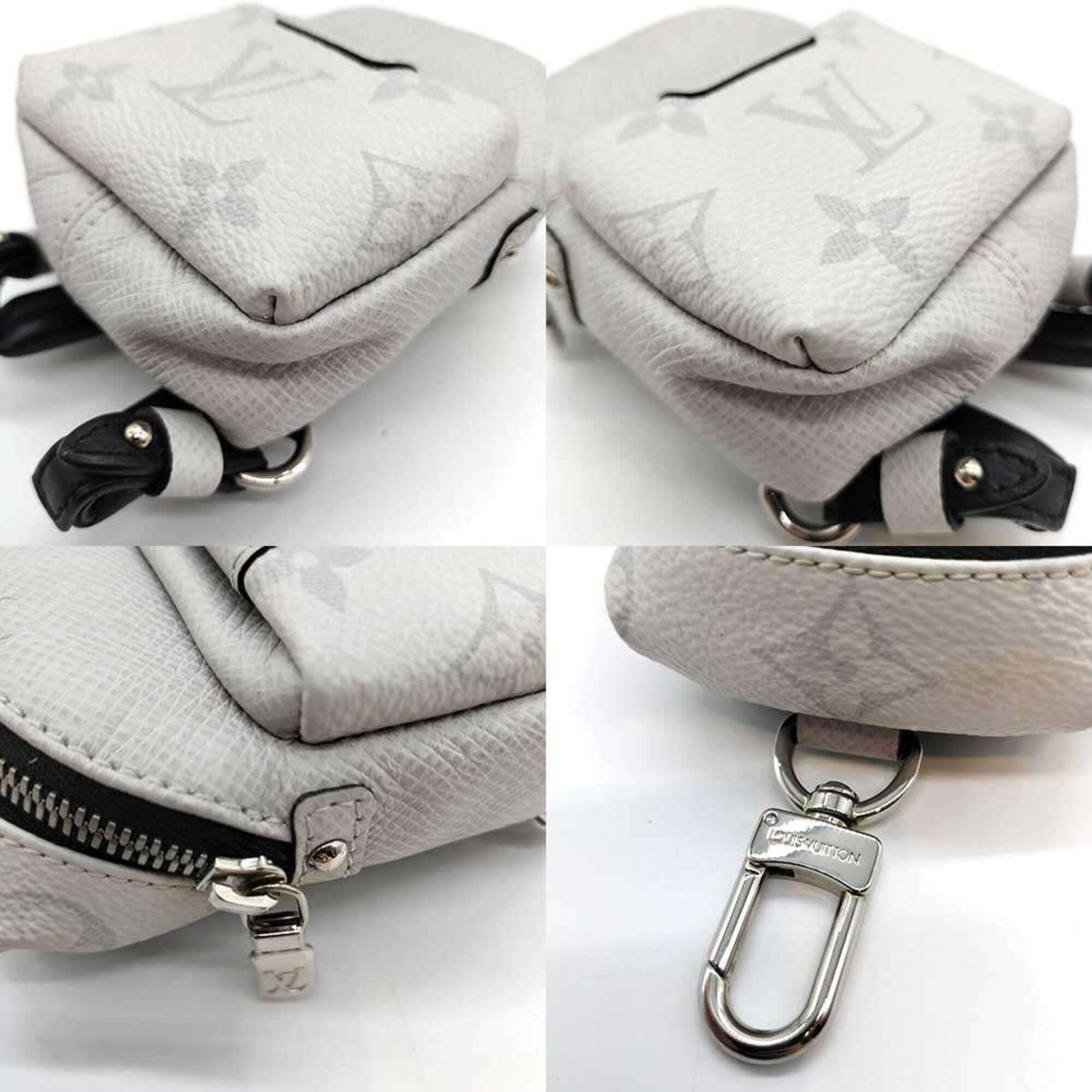Louis Vuitton Taigarama White Taigarama Pouch (Pre-Owned)