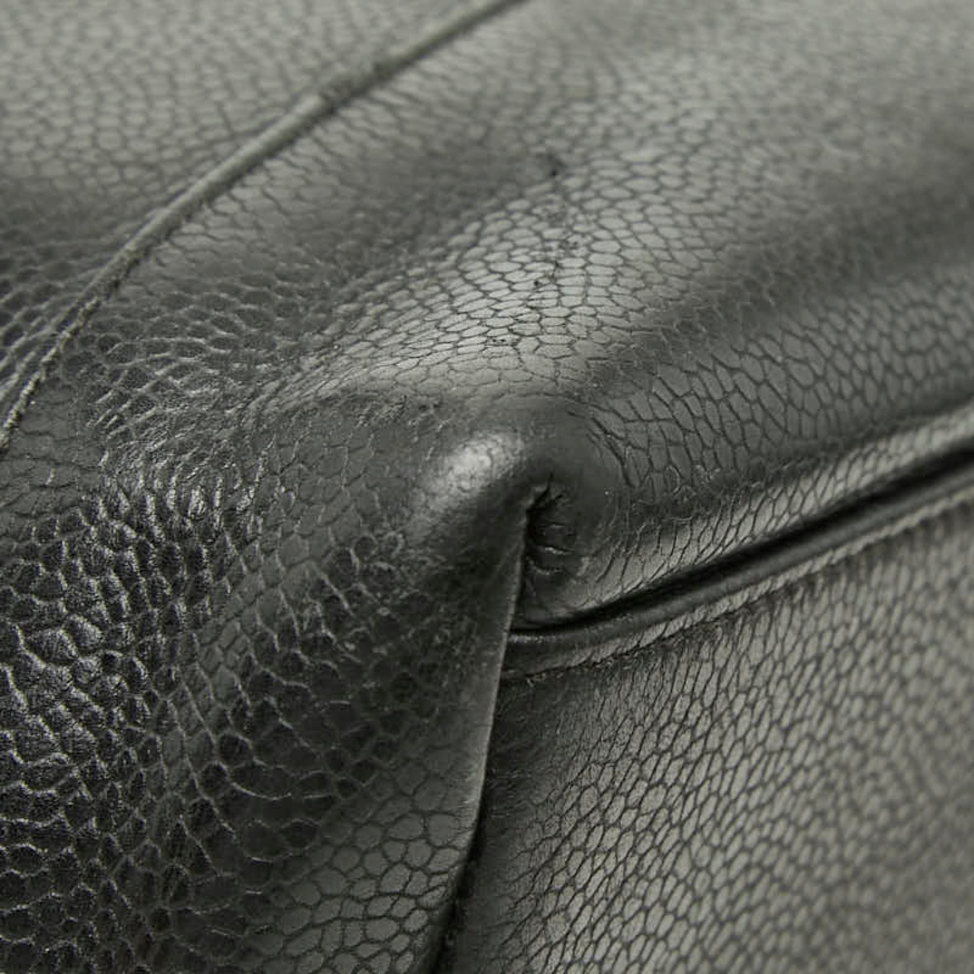 Chanel Black Grained Calfskin Shoulder Bag Tote Bag (Pre-Owned)